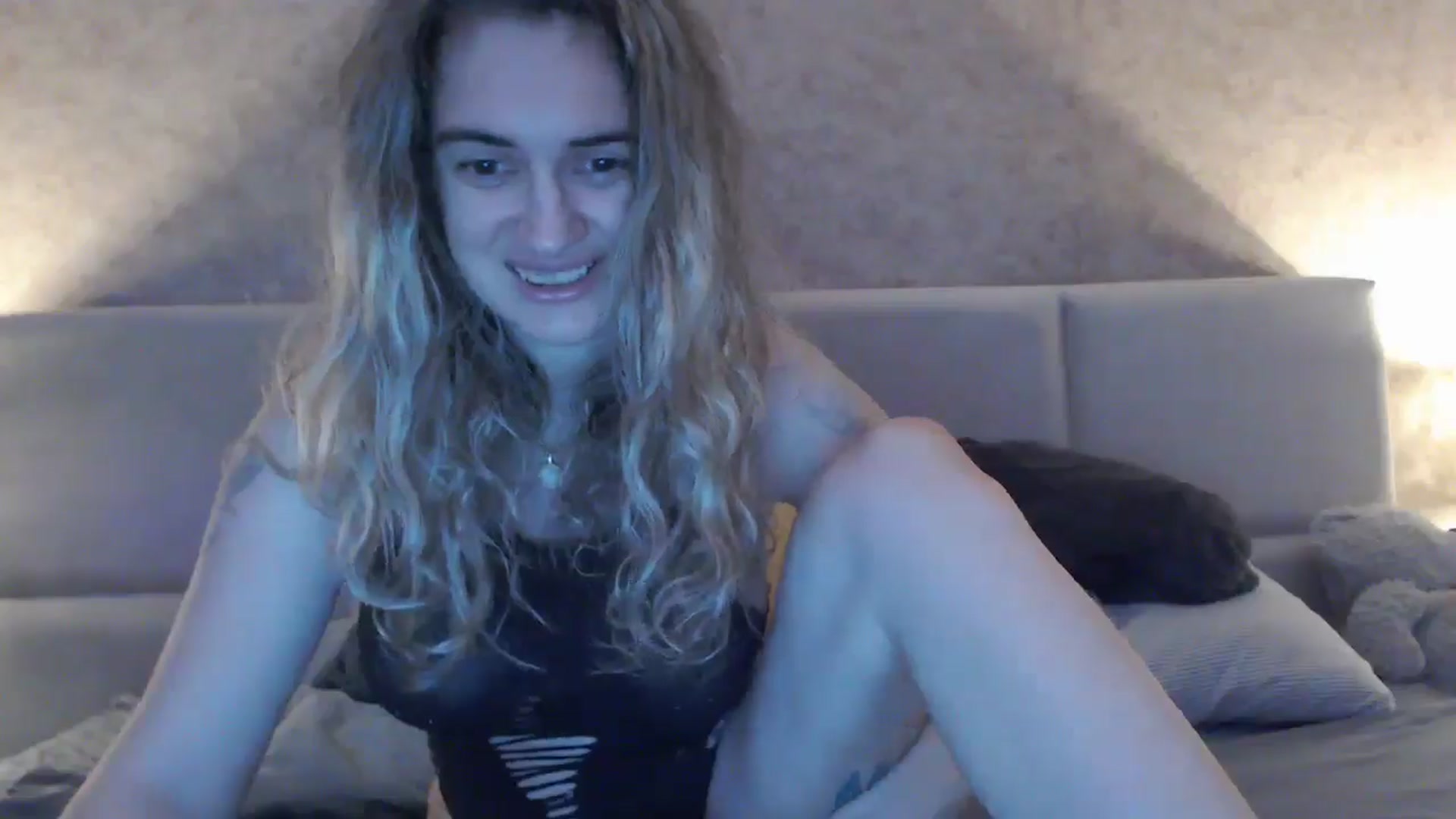 Gallery image thumbnail from MissDivinna's myfreecams stream on, 11/04/2025, 03:36 image 5 of 20