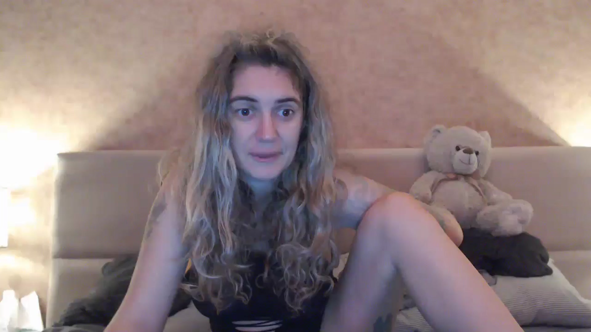 Gallery image thumbnail from MissDivinna's myfreecams stream on, 11/04/2025, 03:36 image 19 of 20