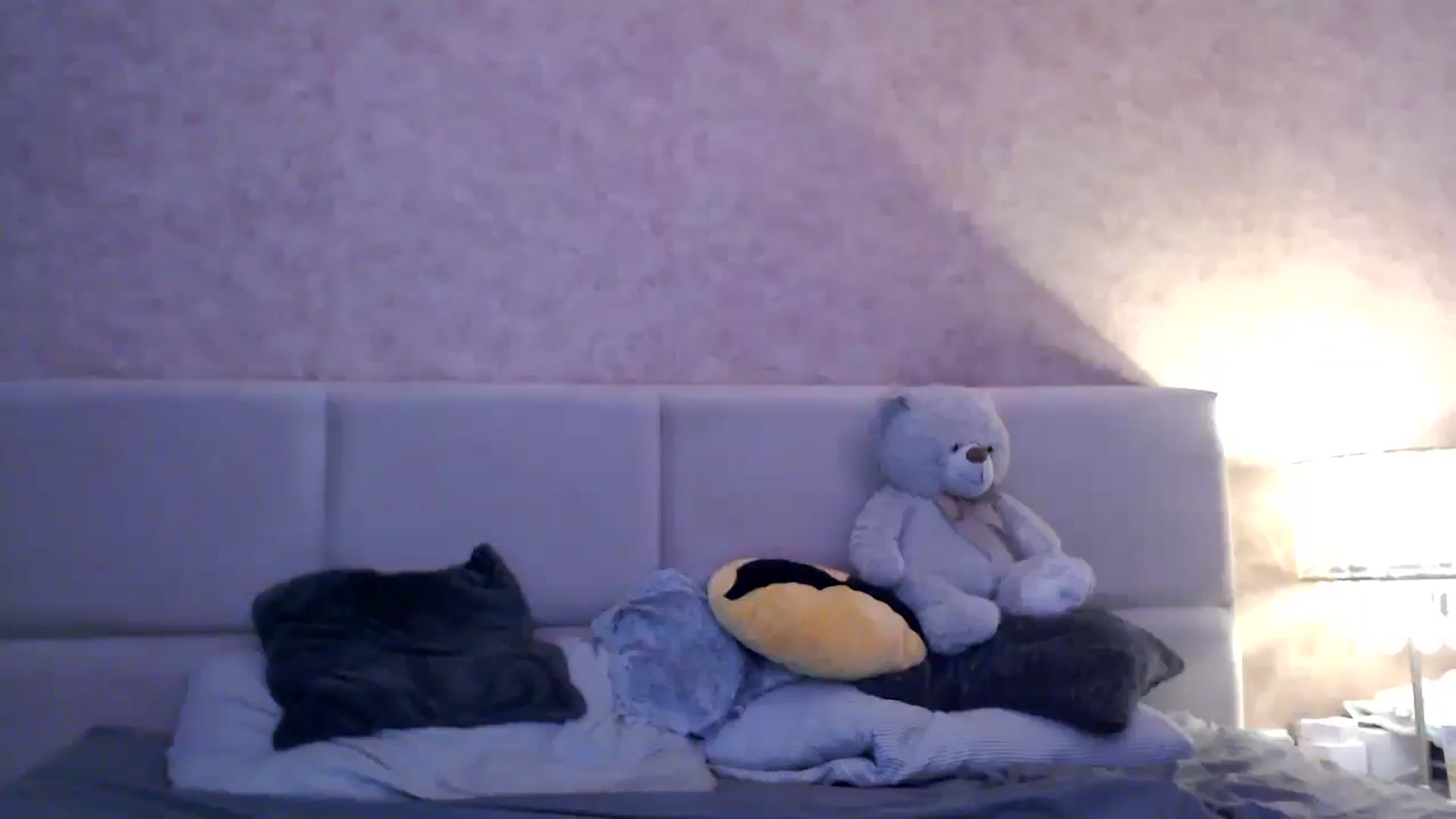 Gallery image thumbnail from MissDivinna's myfreecams stream on, 11/08/2025, 05:57 image 16 of 20