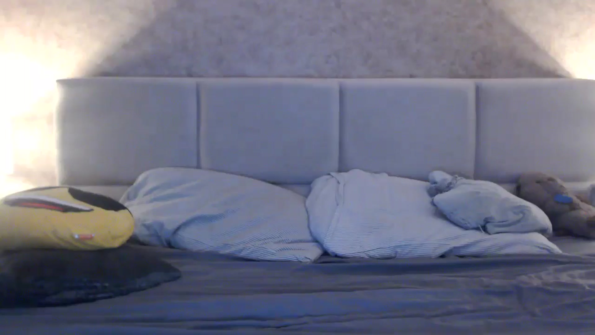 Gallery image thumbnail from MissDivinna's myfreecams stream on, 11/10/2025, 02:43 image 8 of 20
