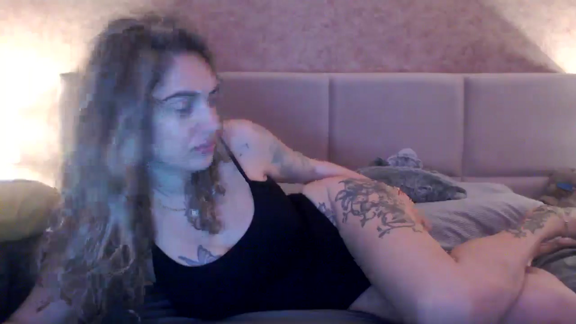 Gallery image thumbnail from MissDivinna's myfreecams stream on, 11/10/2025, 23:28 image 19 of 20
