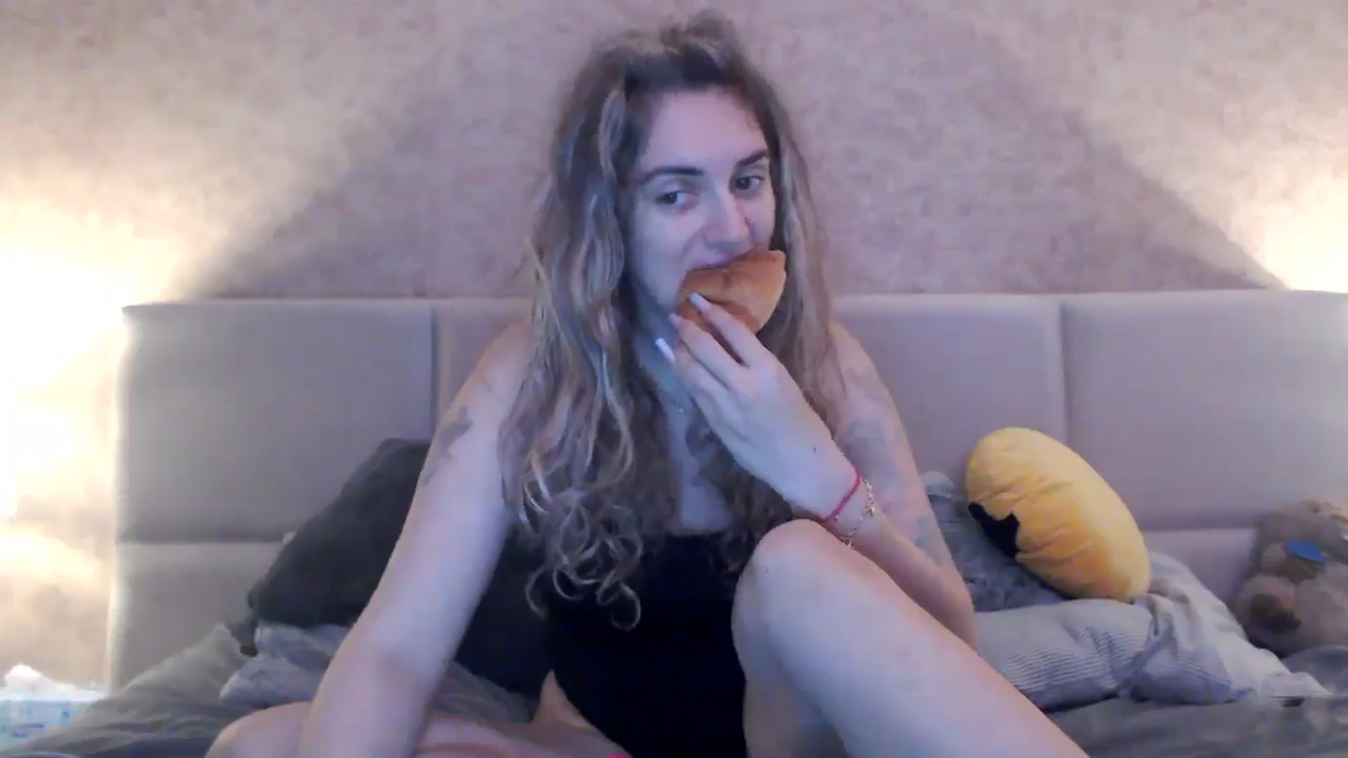 Gallery image thumbnail from MissDivinna's myfreecams stream on, 11/10/2025, 23:28 image 7 of 20