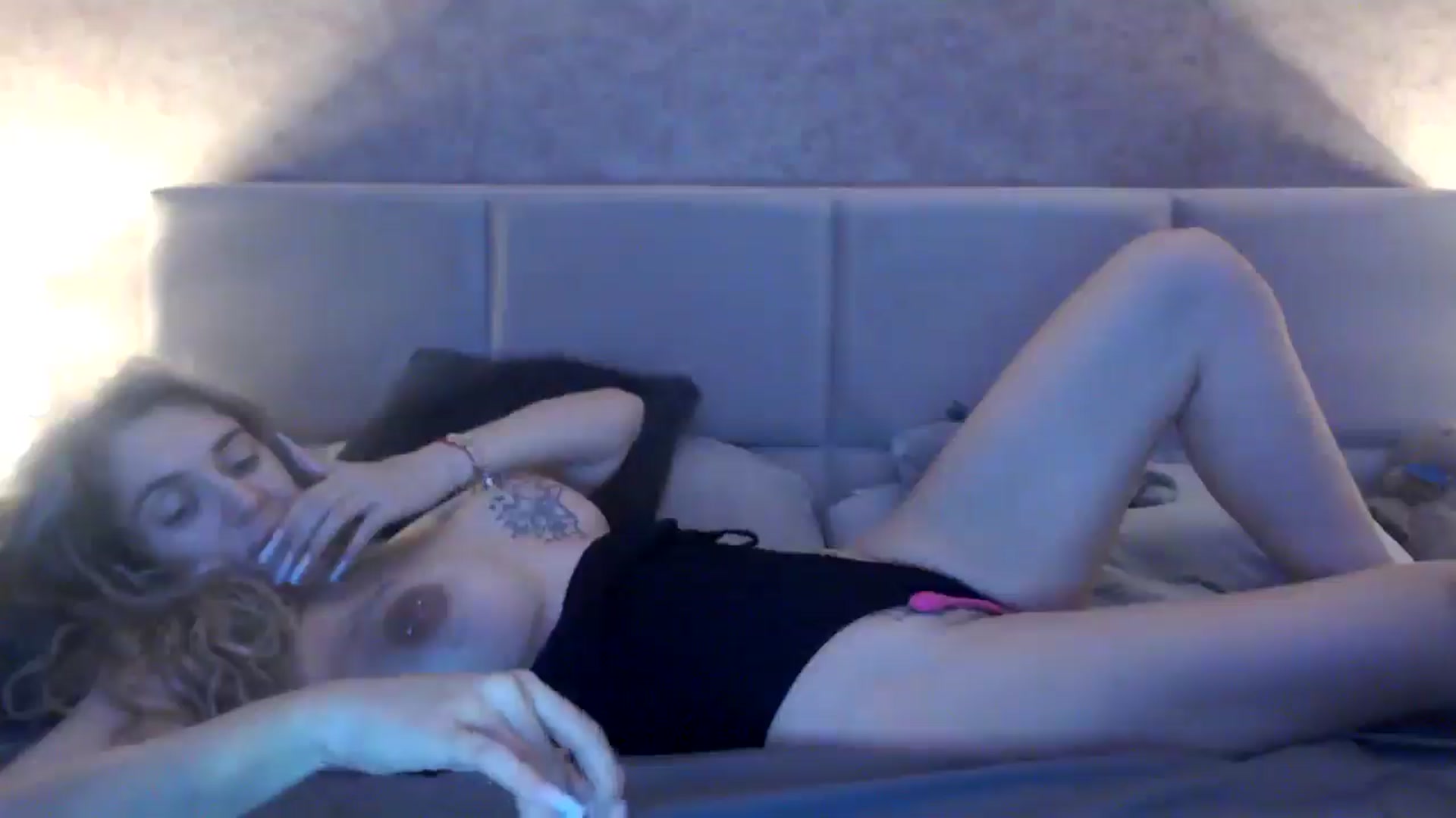 Gallery image thumbnail from MissDivinna's myfreecams stream on, 11/11/2025, 24:00 image 6 of 20