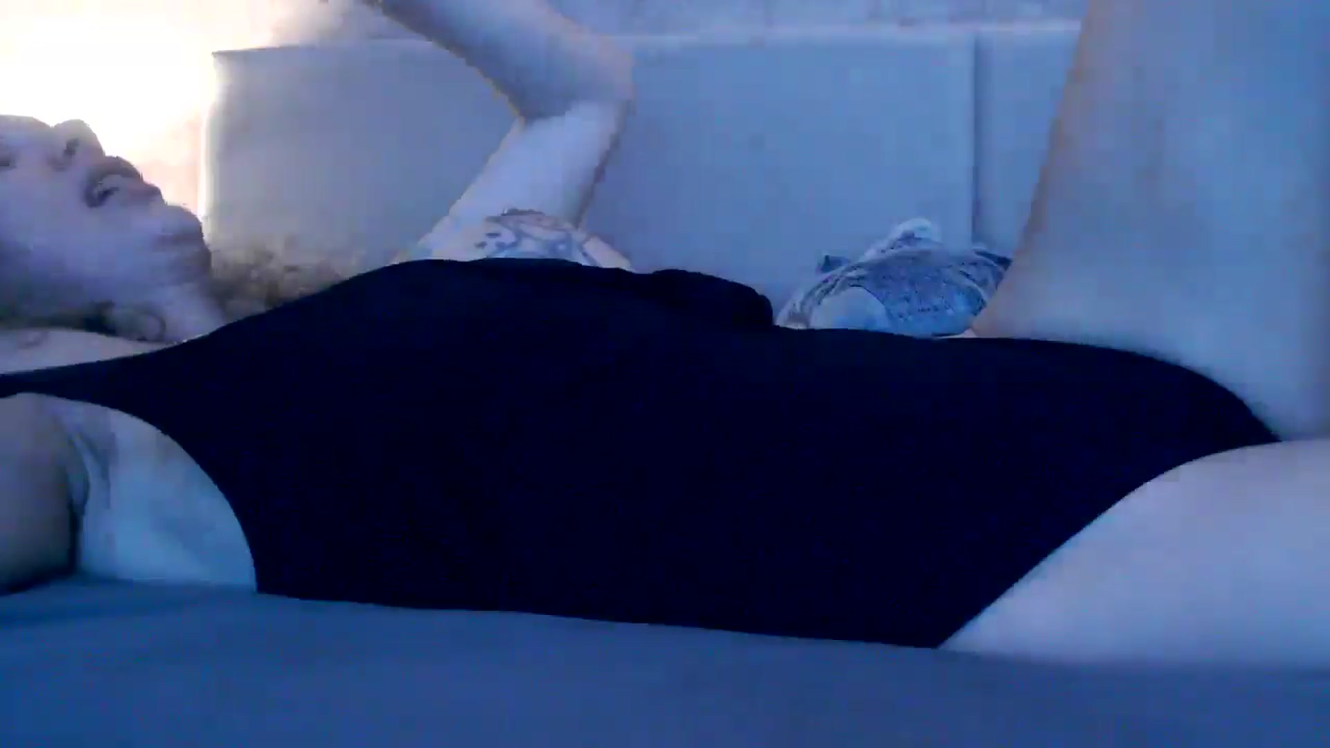 Gallery image thumbnail from MissDivinna's myfreecams stream on, 11/12/2025, 01:50 image 4 of 20