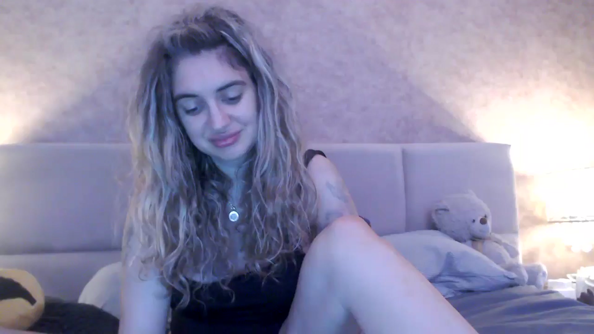 Gallery image thumbnail from MissDivinna's myfreecams stream on, 11/12/2025, 03:30 image 7 of 20