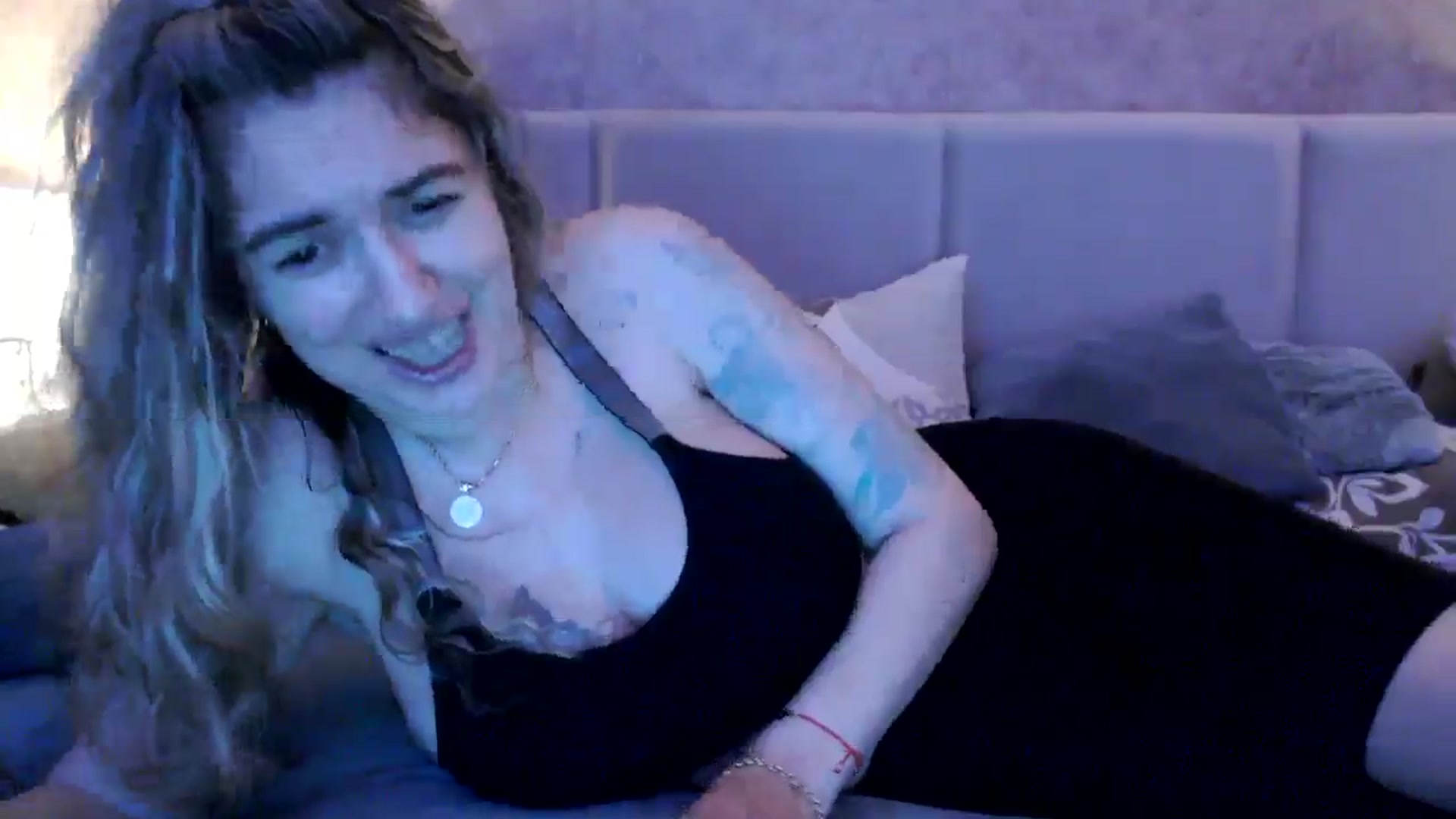 Gallery image thumbnail from MissDivinna's myfreecams stream on, 11/15/2025, 03:06 image 20 of 20