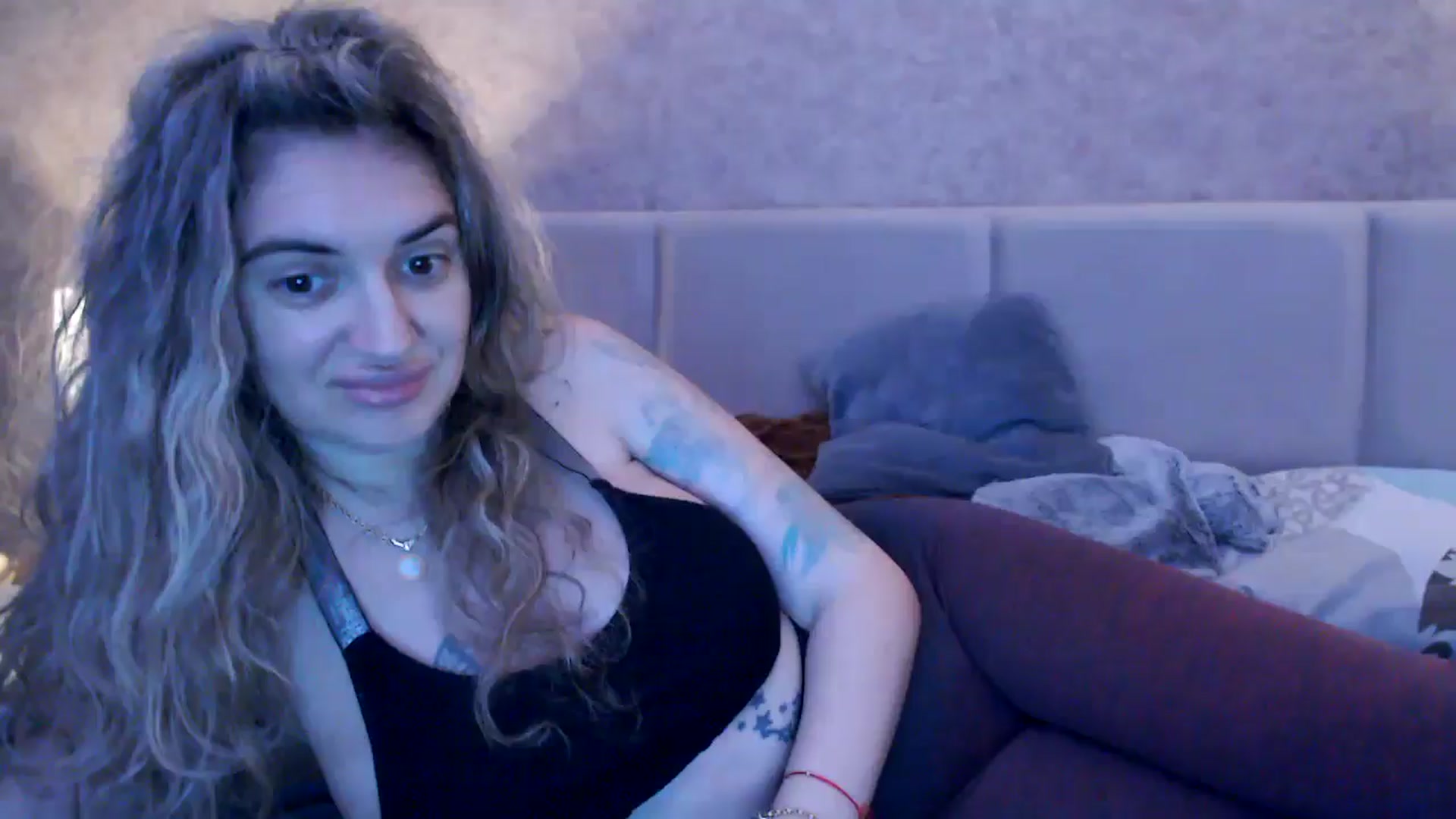 Gallery image thumbnail from MissDivinna's myfreecams stream on, 11/18/2025, 03:27 image 17 of 20