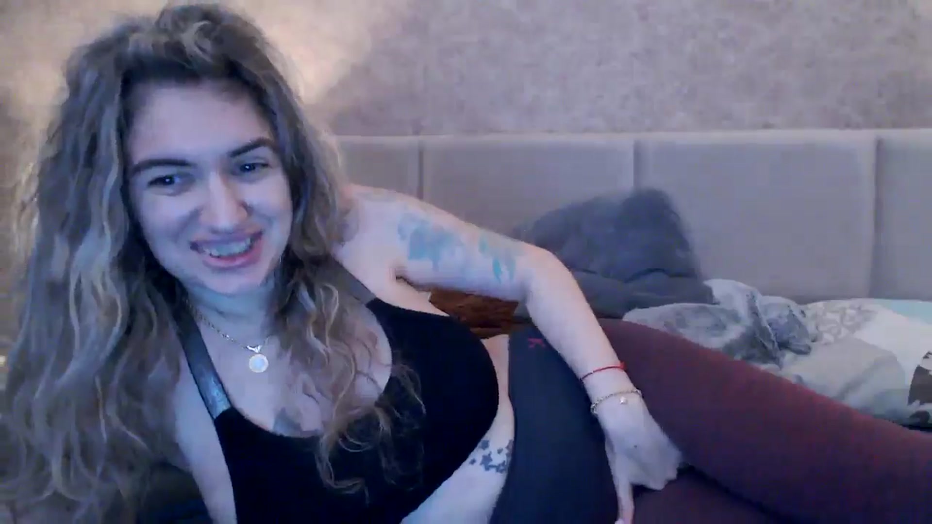 Gallery image thumbnail from MissDivinna's myfreecams stream on, 11/18/2025, 03:27 image 18 of 20