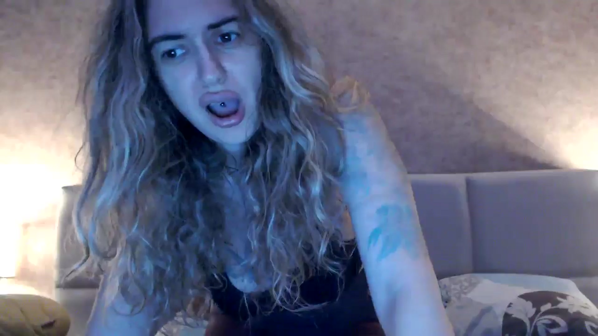 Gallery image thumbnail from MissDivinna's myfreecams stream on, 11/18/2025, 03:27 image 13 of 20