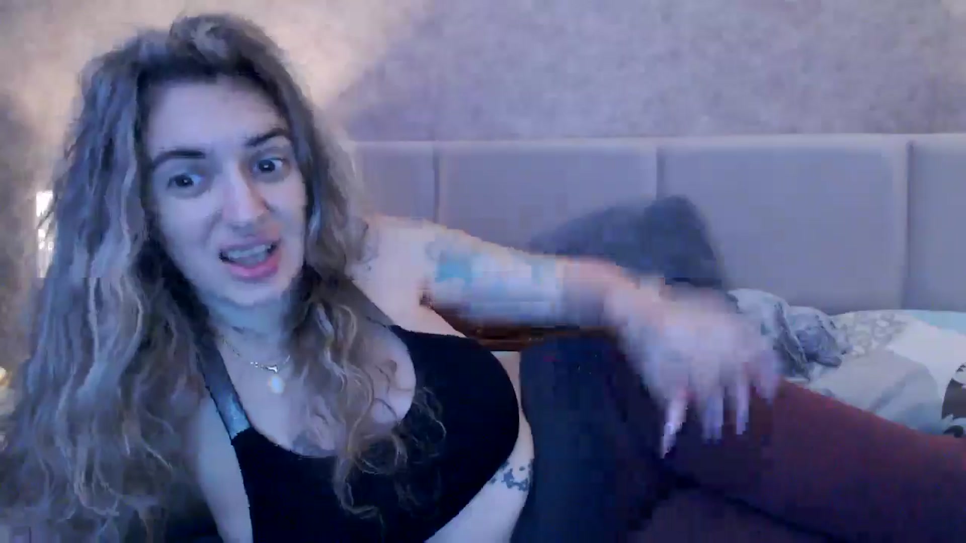 Gallery image thumbnail from MissDivinna's myfreecams stream on, 11/18/2025, 03:27 image 19 of 20