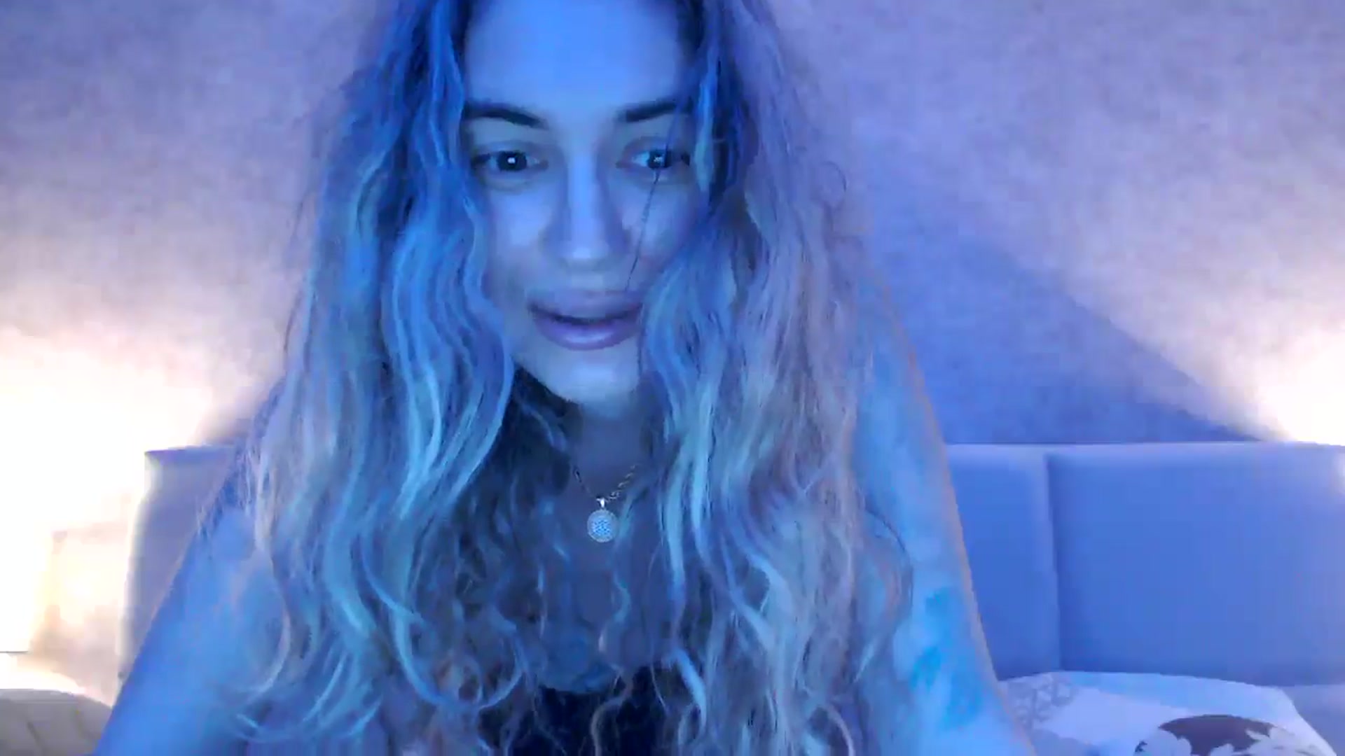 Gallery image thumbnail from MissDivinna's myfreecams stream on, 11/18/2025, 03:27 image 2 of 20