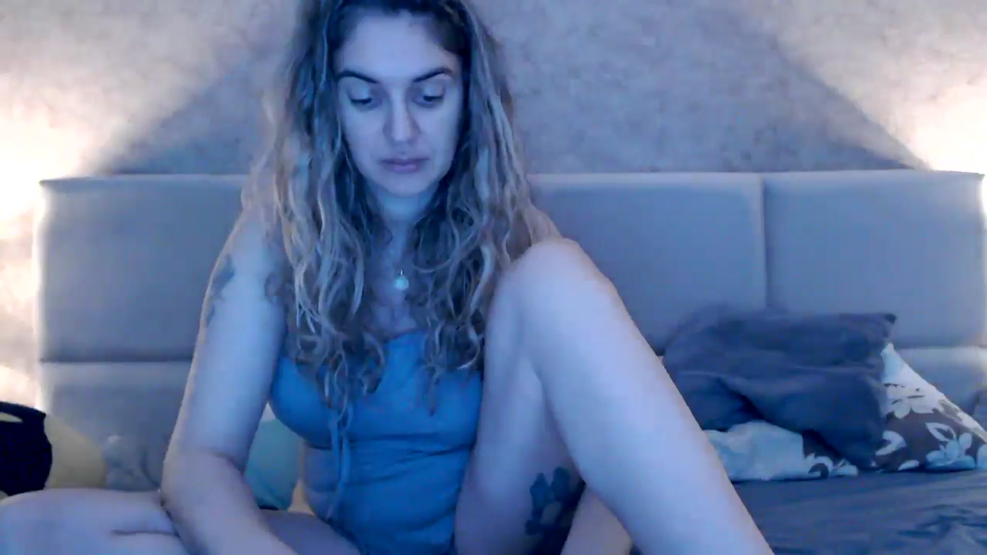 Gallery image thumbnail from MissDivinna's myfreecams stream on, 11/21/2025, 04:24 image 4 of 20