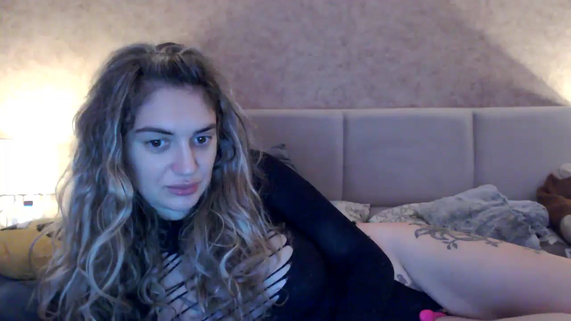 Gallery image thumbnail from MissDivinna's myfreecams stream on, 11/21/2025, 23:20 image 5 of 20