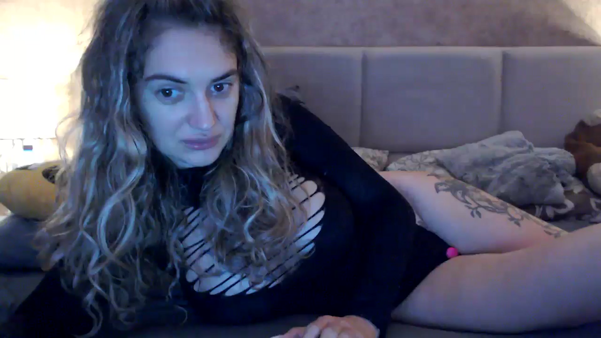 Gallery image thumbnail from MissDivinna's myfreecams stream on, 11/21/2025, 23:20 image 17 of 20
