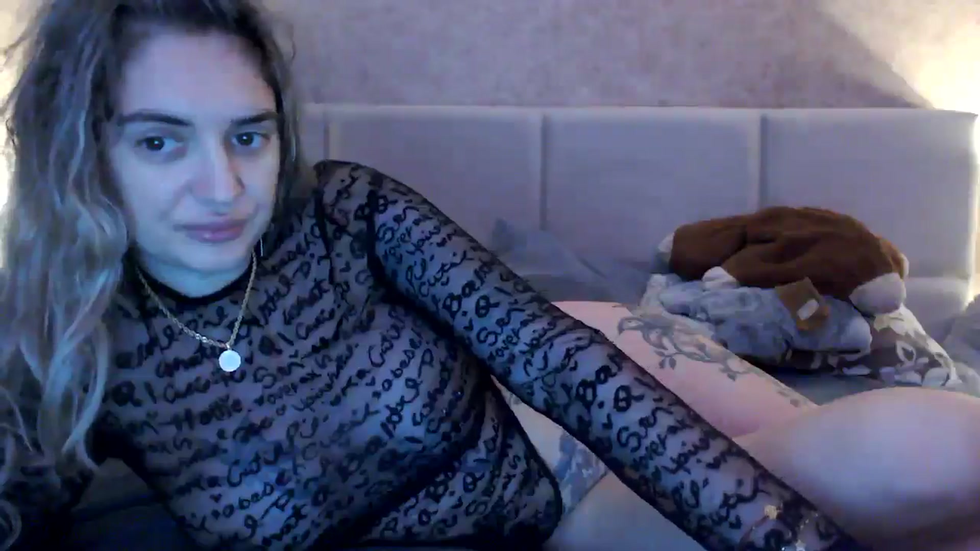Gallery image thumbnail from MissDivinna's myfreecams stream on, 11/22/2025, 05:02 image 15 of 20