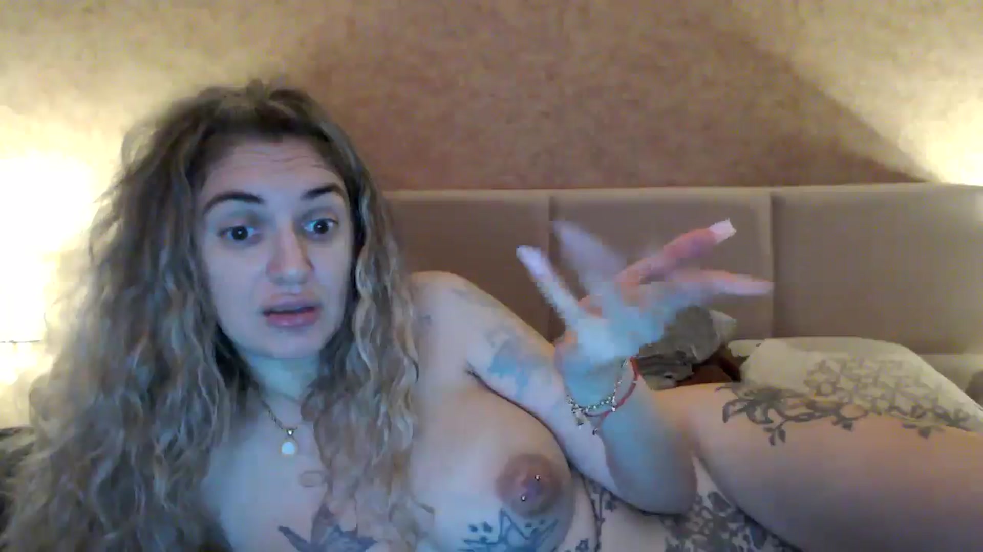 Gallery image thumbnail from MissDivinna's myfreecams stream on, 11/26/2025, 02:25 image 17 of 20