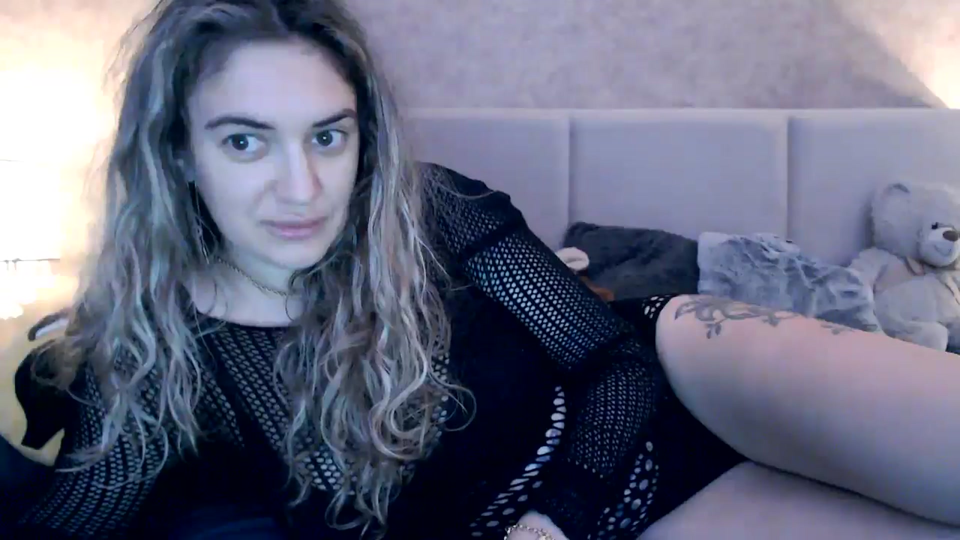 Gallery image thumbnail from MissDivinna's myfreecams stream on, 12/06/2025, 06:06 image 6 of 20