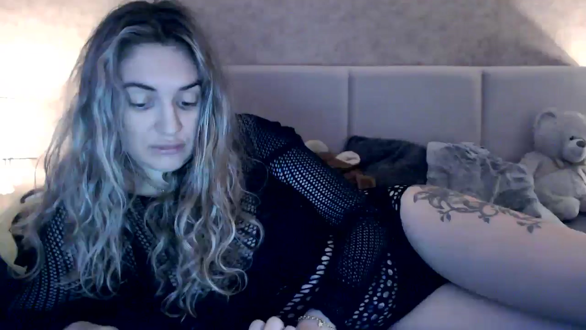 Gallery image thumbnail from MissDivinna's myfreecams stream on, 12/06/2025, 06:06 image 20 of 20