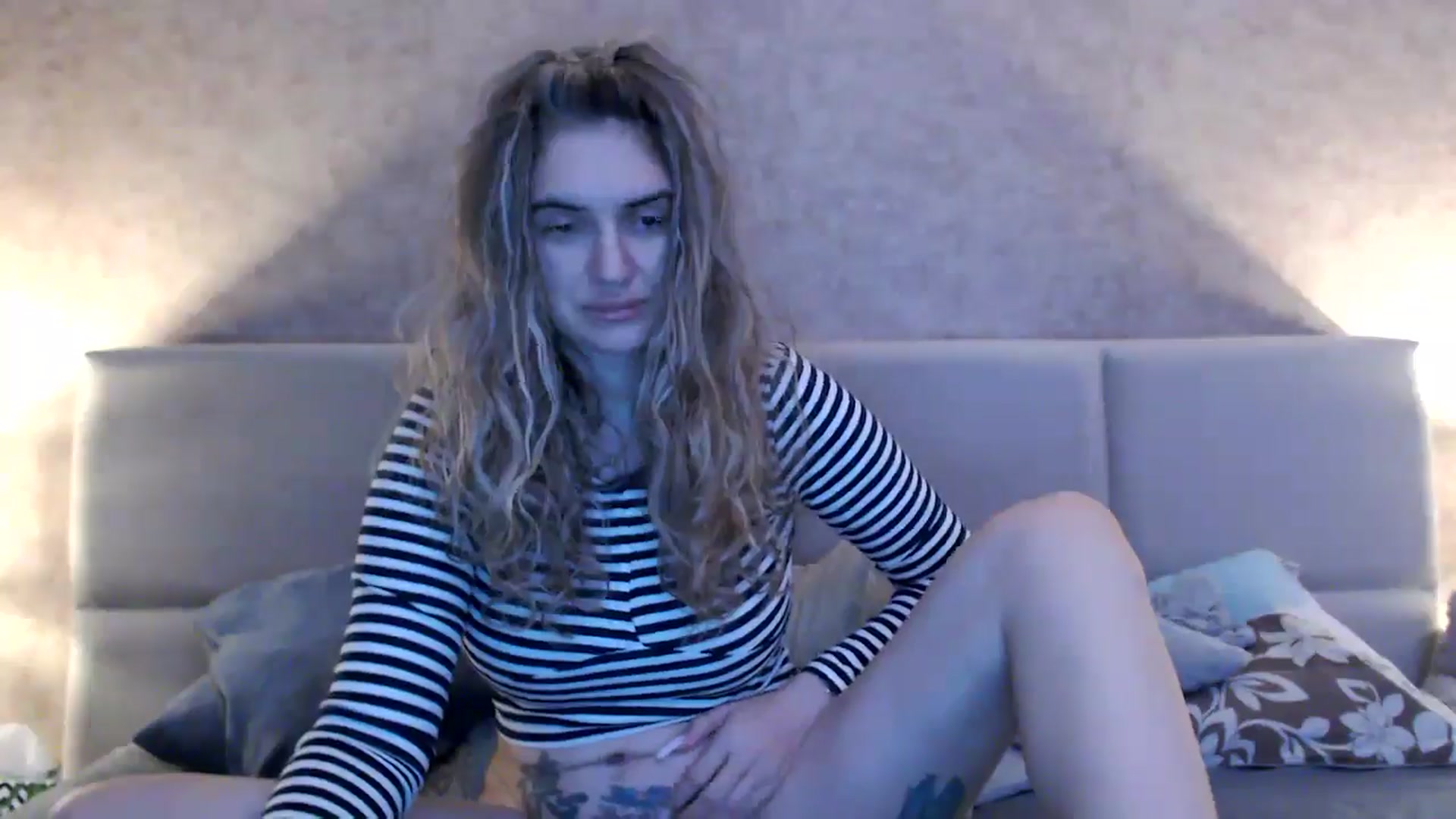 Gallery image thumbnail from MissDivinna's myfreecams stream on, 12/13/2025, 01:56 image 20 of 20