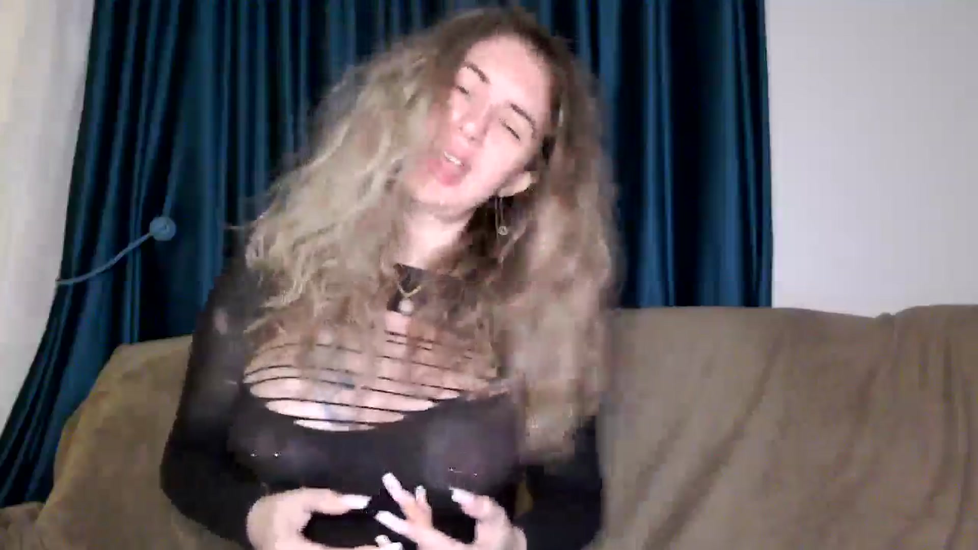Gallery image thumbnail from MissDivinna's myfreecams stream on, 12/17/2025, 02:07 image 15 of 20