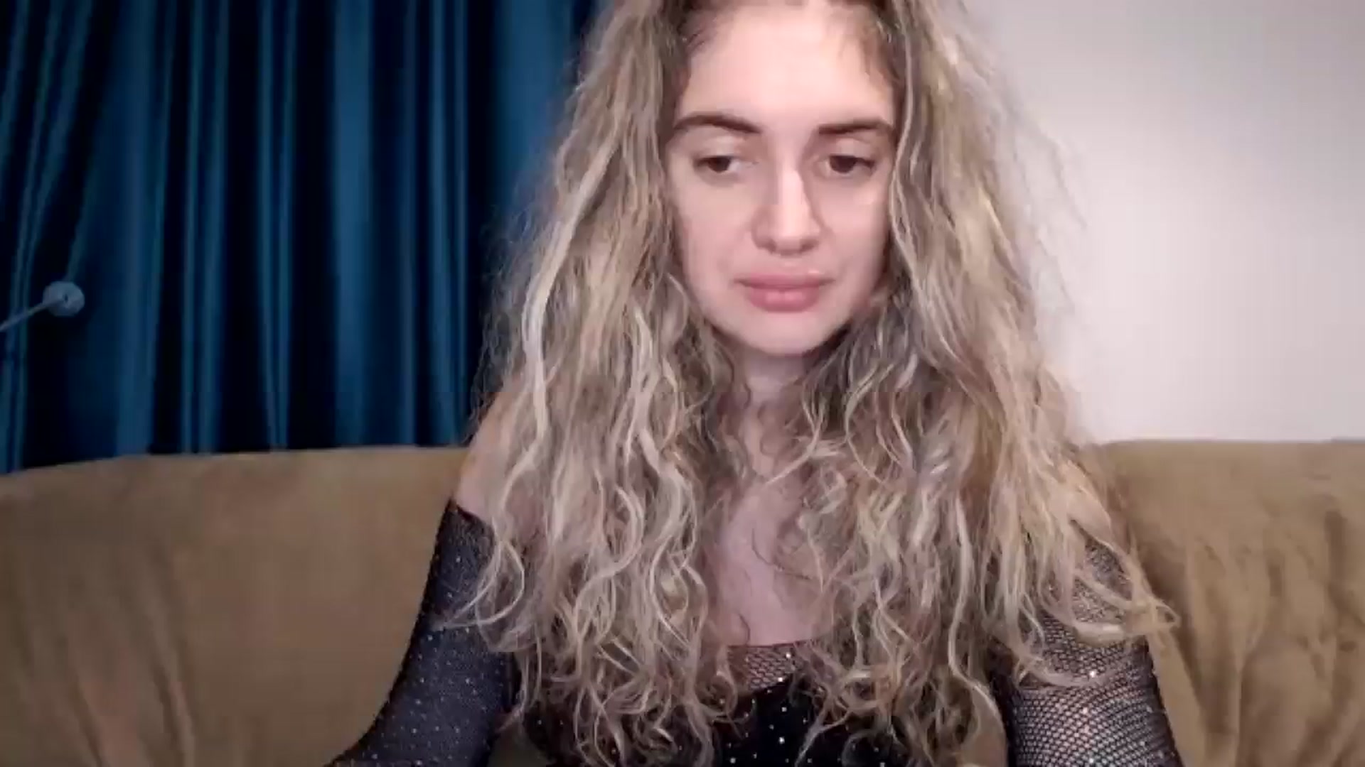Gallery image thumbnail from MissDivinna's myfreecams stream on, 12/17/2025, 23:40 image 1 of 20
