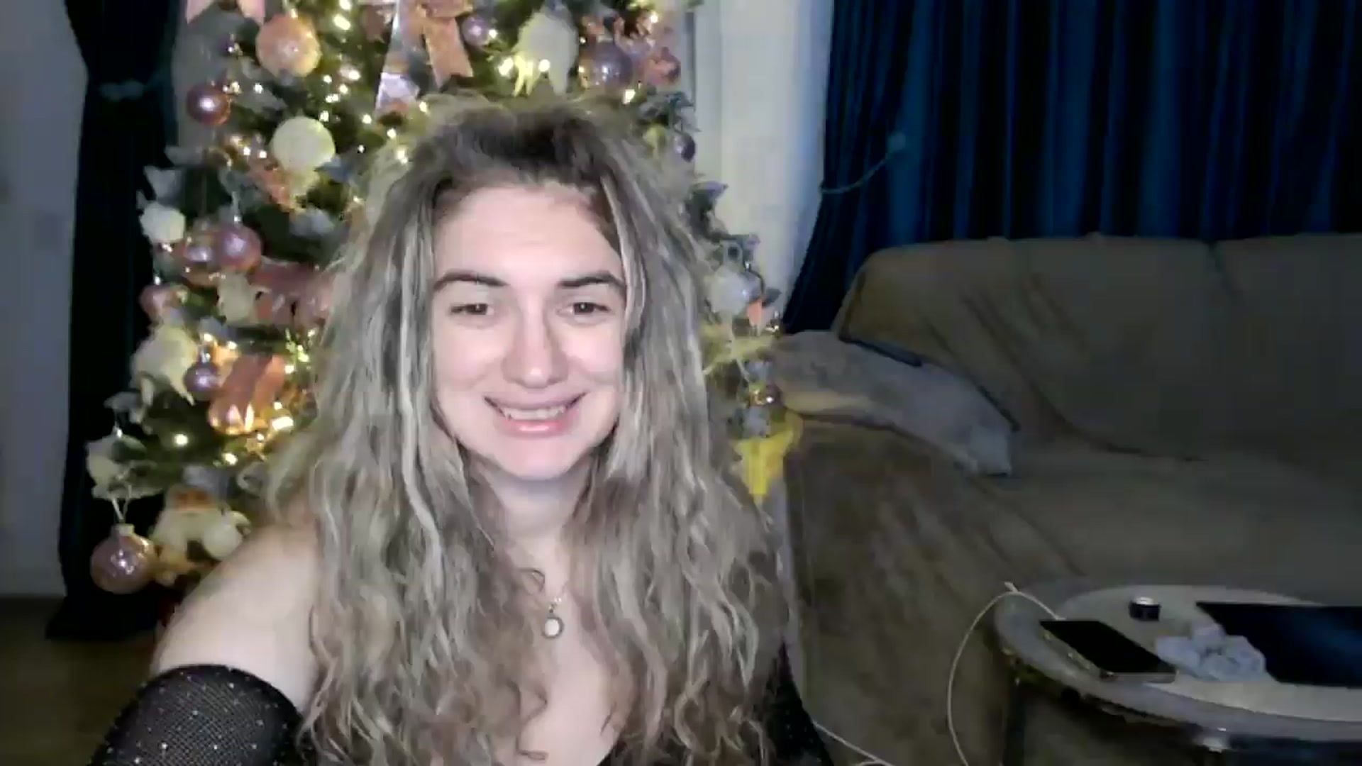 Gallery image thumbnail from MissDivinna's myfreecams stream on, 12/18/2025, 05:40 image 11 of 20