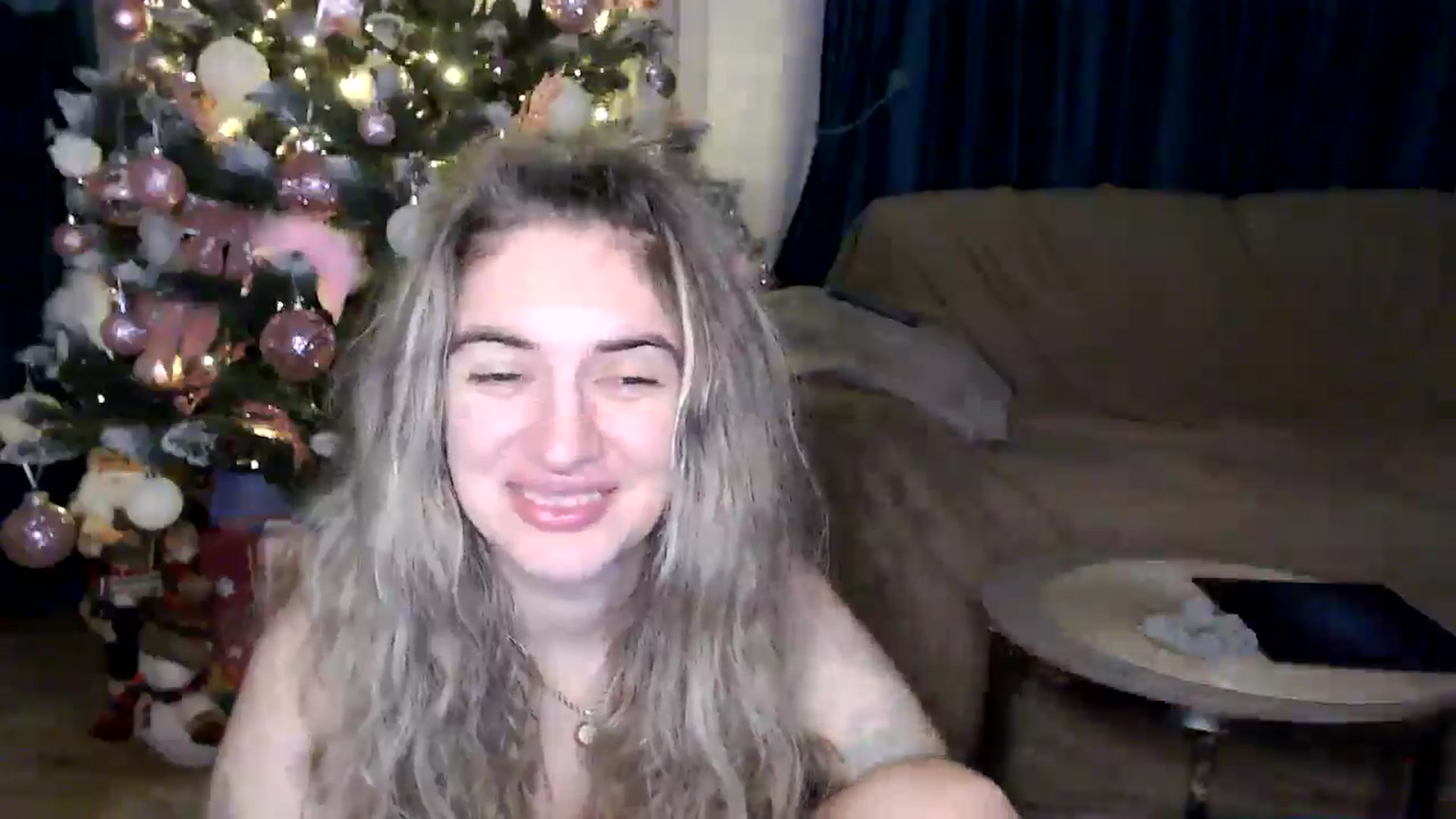 Gallery image thumbnail from MissDivinna's myfreecams stream on, 12/18/2025, 05:40 image 17 of 20