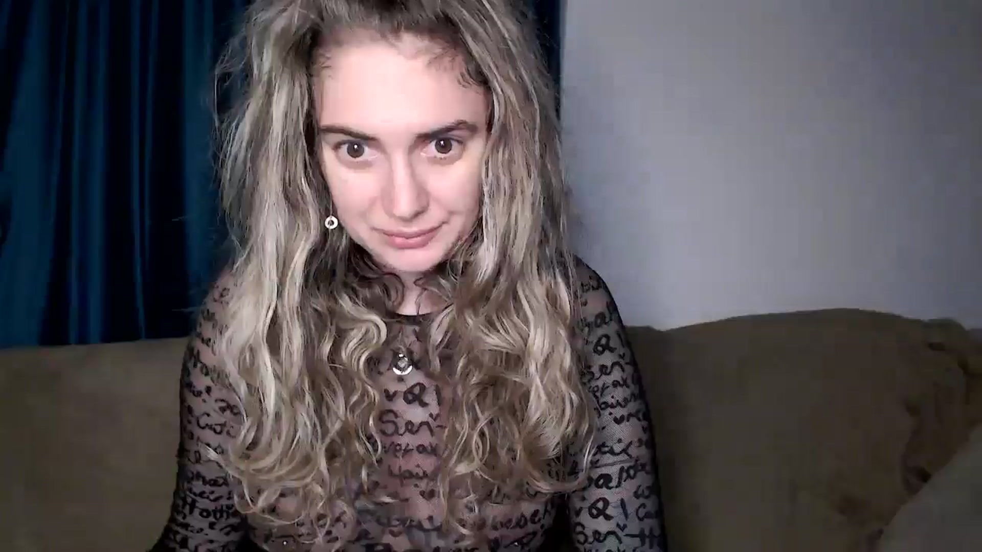 Gallery image thumbnail from MissDivinna's myfreecams stream on, 12/19/2025, 22:31 image 2 of 20