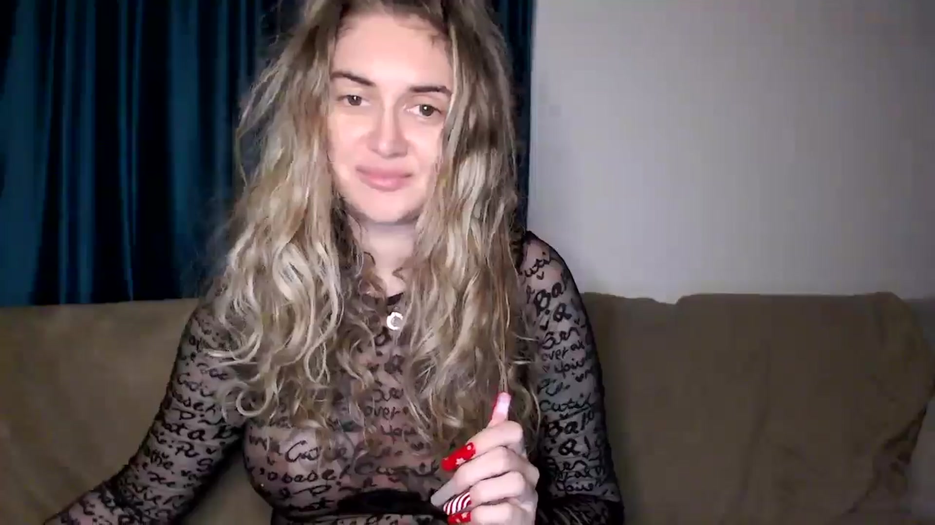 Gallery image thumbnail from MissDivinna's myfreecams stream on, 12/19/2025, 23:25 image 14 of 20