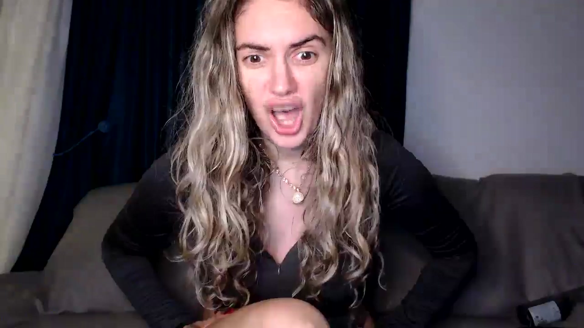 Gallery image thumbnail from MissDivinna's myfreecams stream on, 12/23/2025, 03:01 image 14 of 20