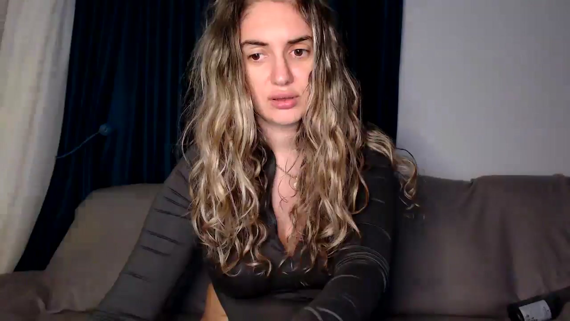 Gallery image thumbnail from MissDivinna's myfreecams stream on, 12/23/2025, 03:23 image 2 of 20
