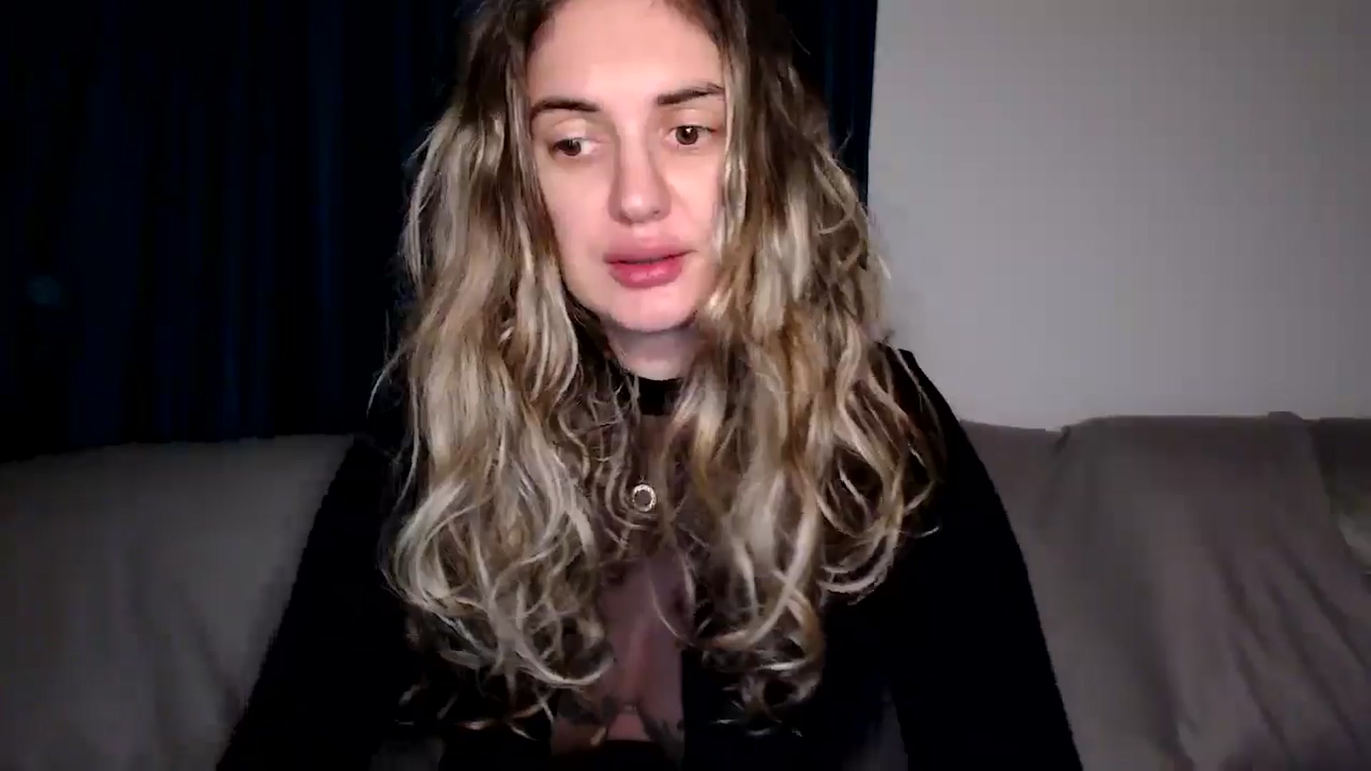 Gallery image thumbnail from MissDivinna's myfreecams stream on, 12/24/2025, 24:01 image 7 of 20