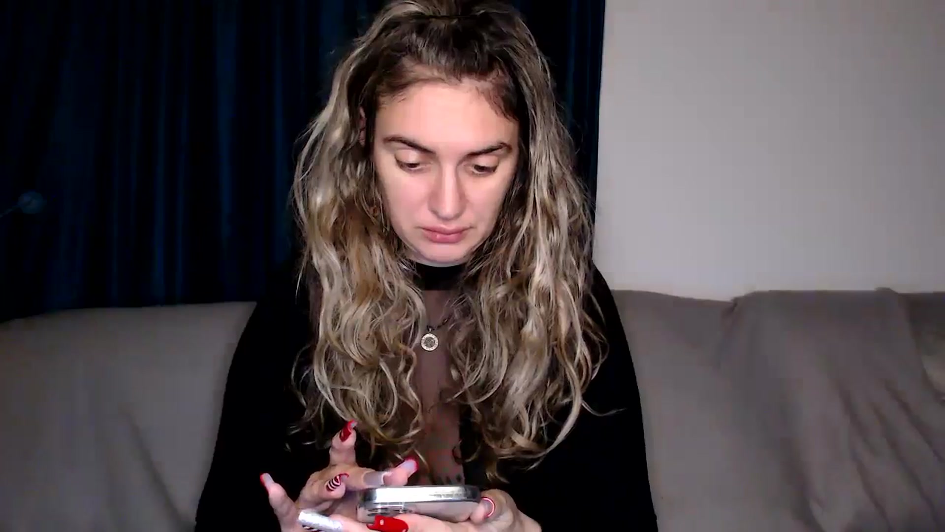 Gallery image thumbnail from MissDivinna's myfreecams stream on, 12/24/2025, 24:01 image 12 of 20