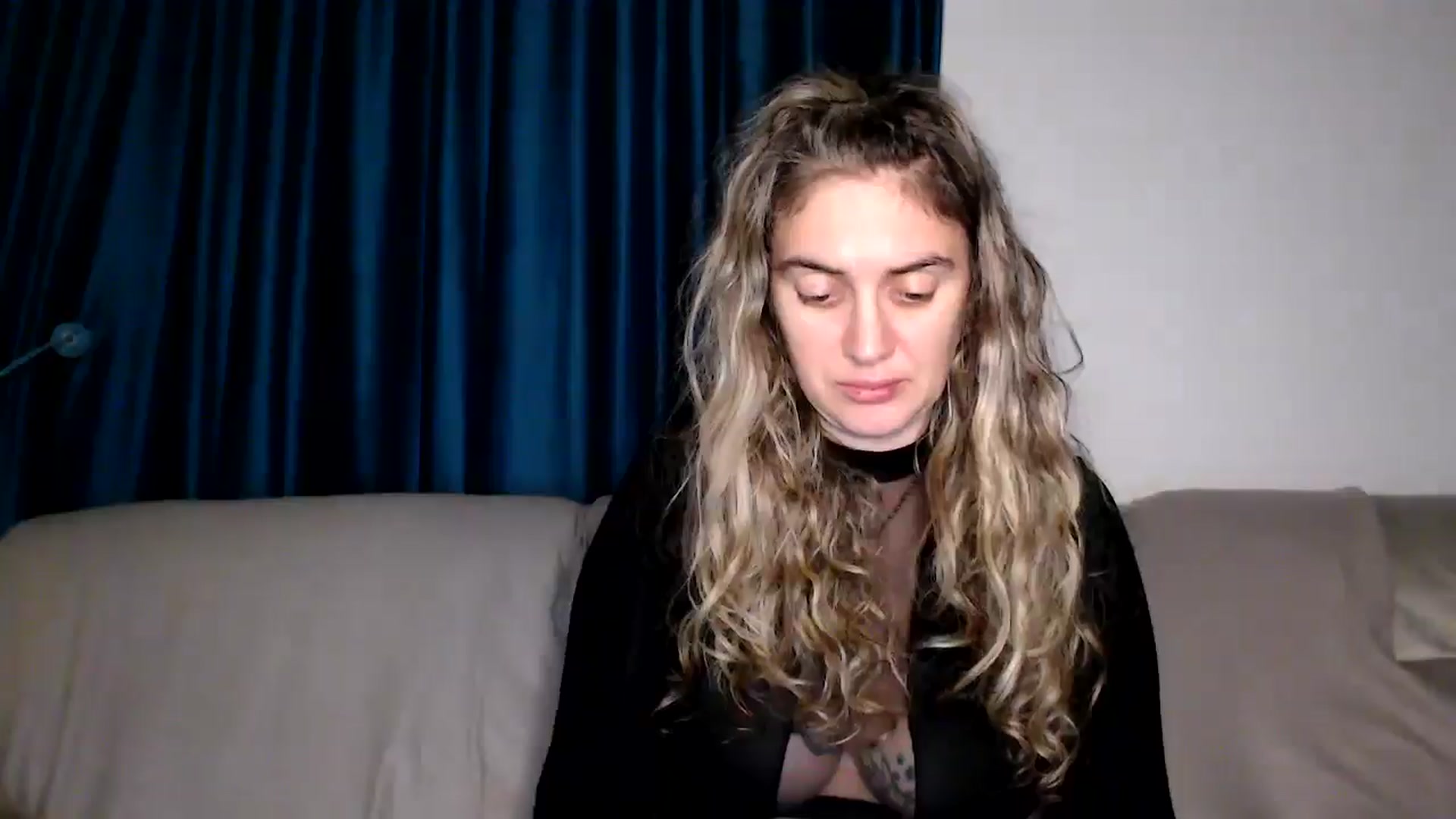 Gallery image thumbnail from MissDivinna's myfreecams stream on, 12/24/2025, 04:02 image 18 of 20