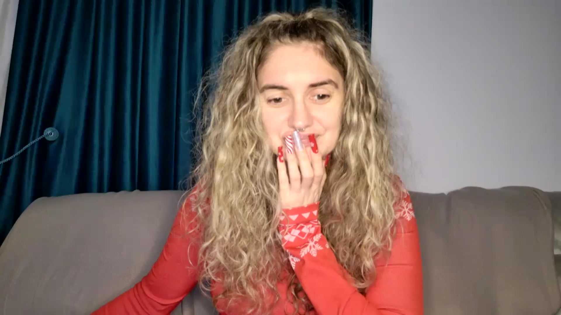 Gallery image thumbnail from MissDivinna's myfreecams stream on, 12/25/2025, 05:03 image 18 of 20