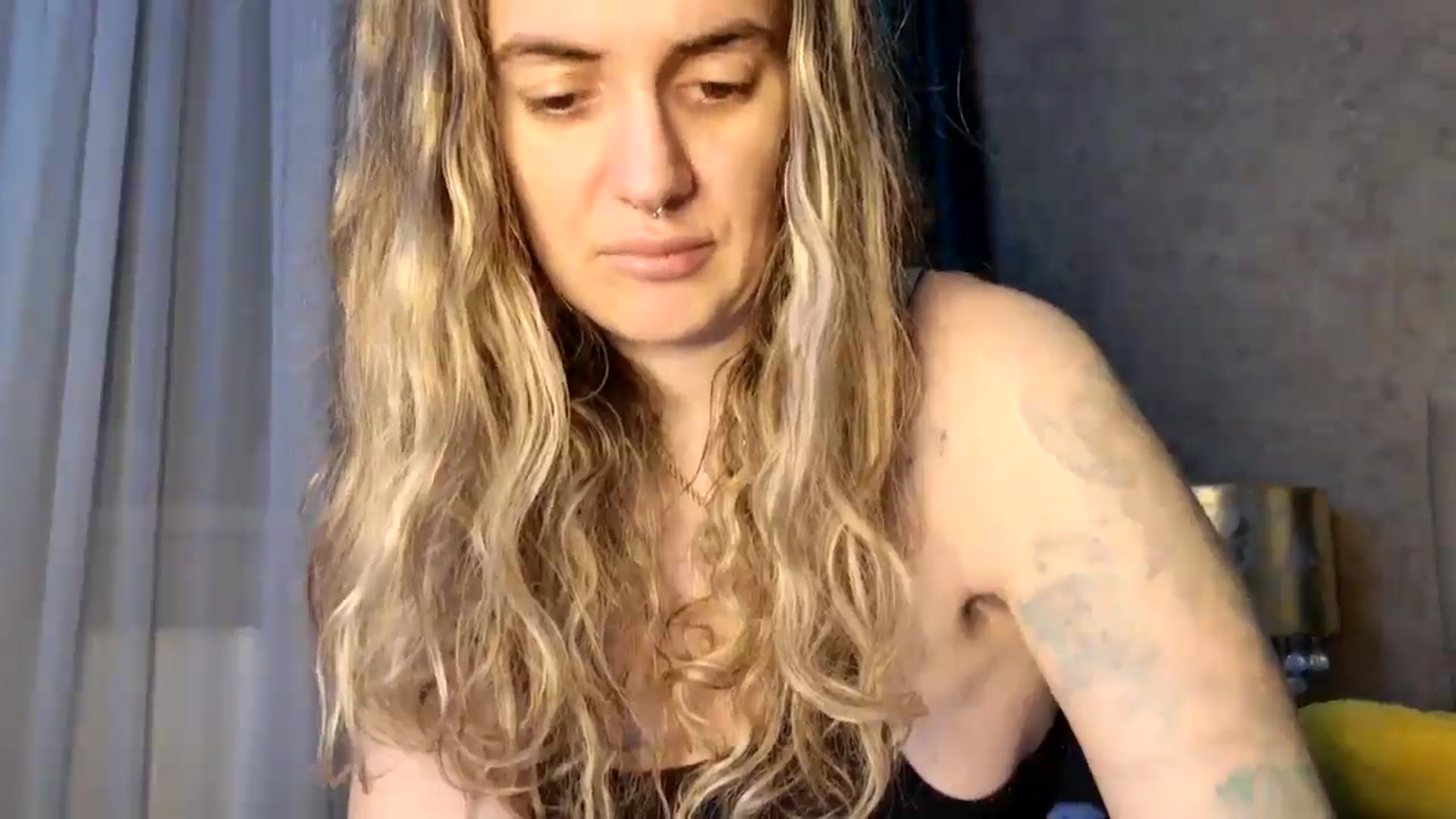 Gallery image thumbnail from MissDivinna's myfreecams stream on, 01/08/2026, 05:11 image 18 of 20
