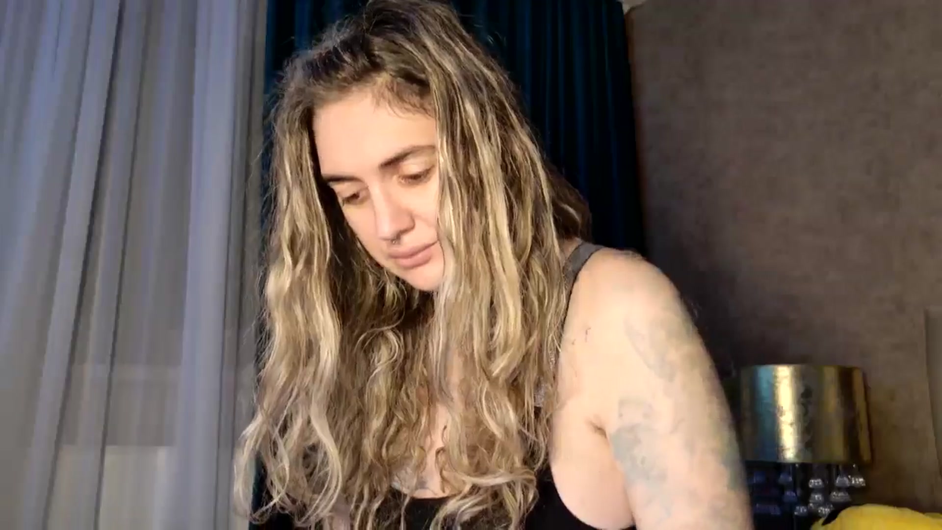 Gallery image thumbnail from MissDivinna's myfreecams stream on, 01/08/2026, 05:11 image 19 of 20