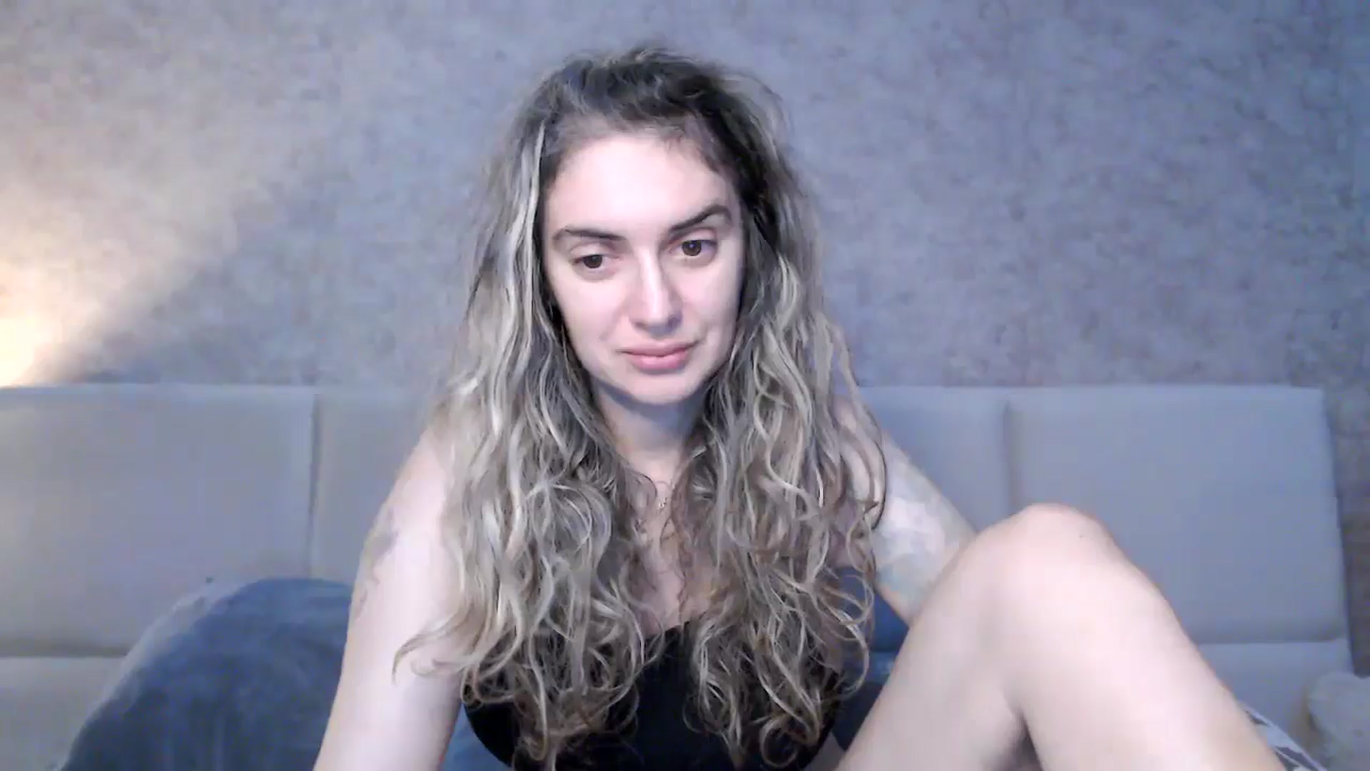 Gallery image thumbnail from MissDivinna's myfreecams stream on, 01/17/2026, 02:05 image 19 of 20