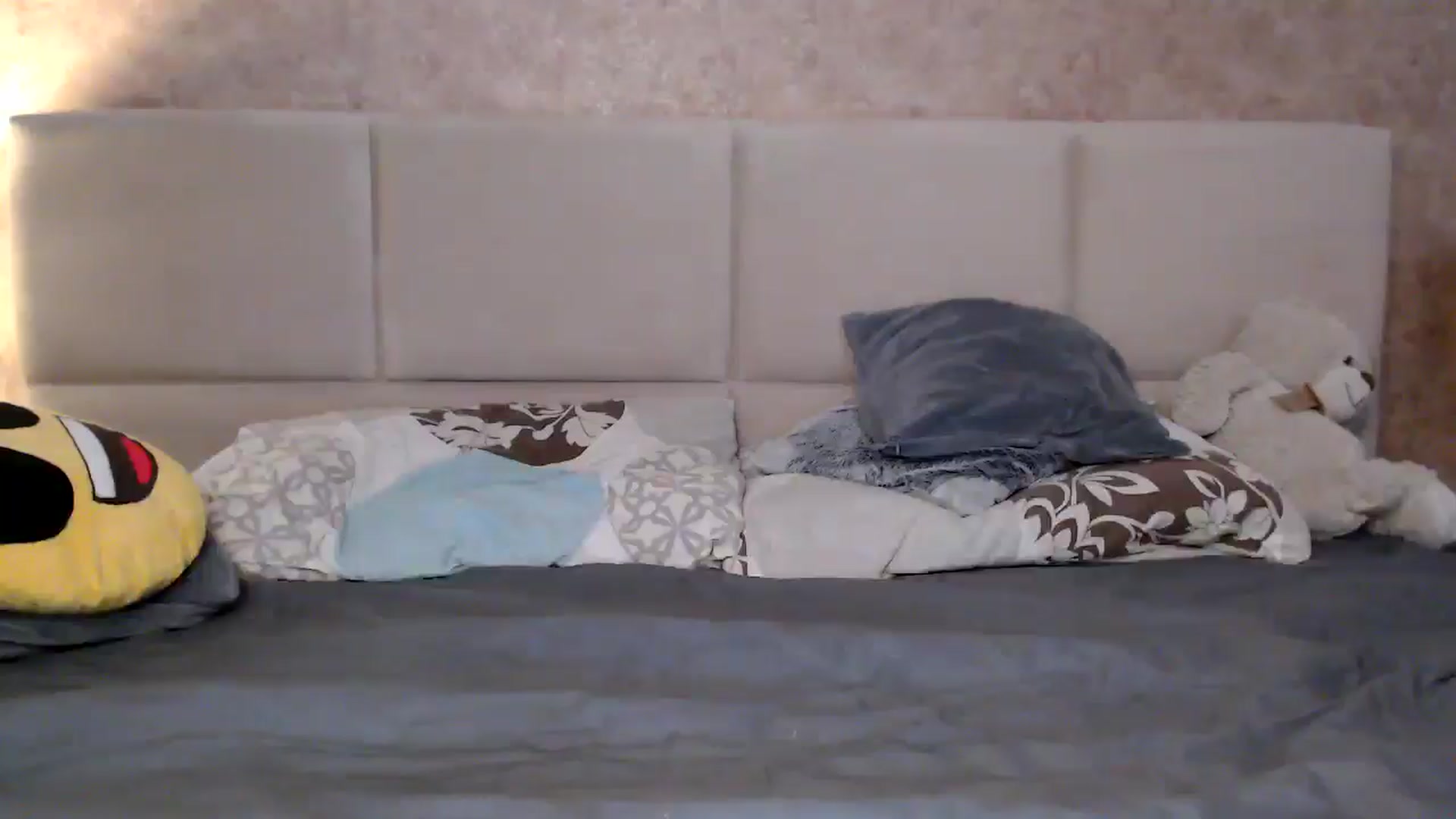 Gallery image thumbnail from MissDivinna's myfreecams stream on, 01/22/2026, 01:30 image 17 of 20