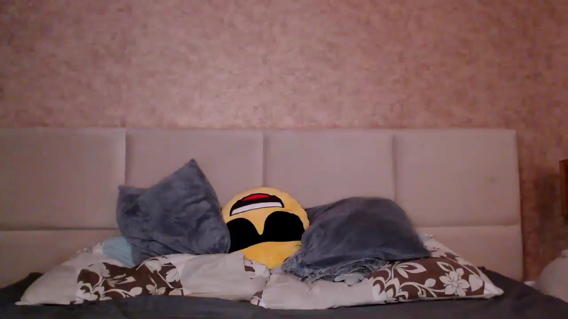 Gallery image thumbnail from MissDivinna's myfreecams stream on, 01/22/2026, 05:53 image 1 of 20