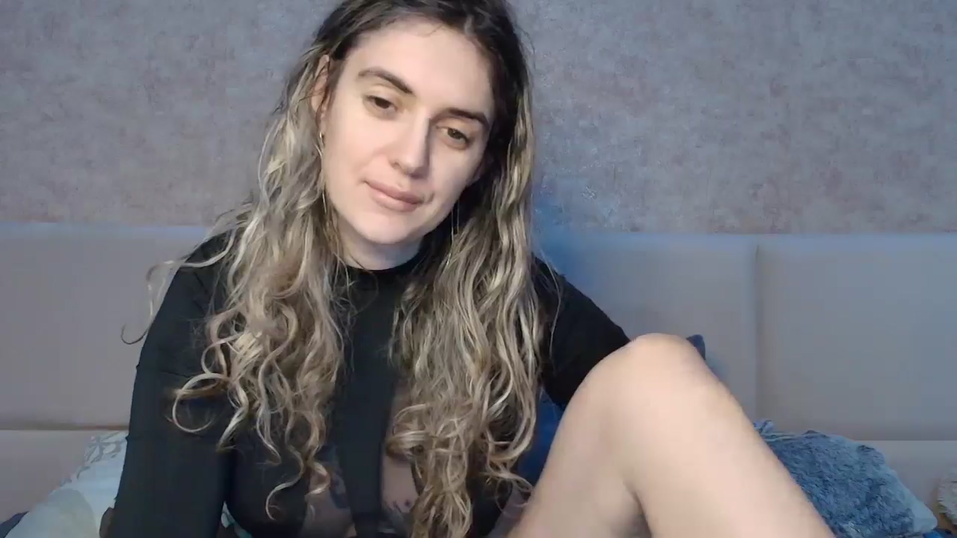 Gallery image thumbnail from MissDivinna's myfreecams stream on, 01/24/2026, 24:59 image 17 of 20