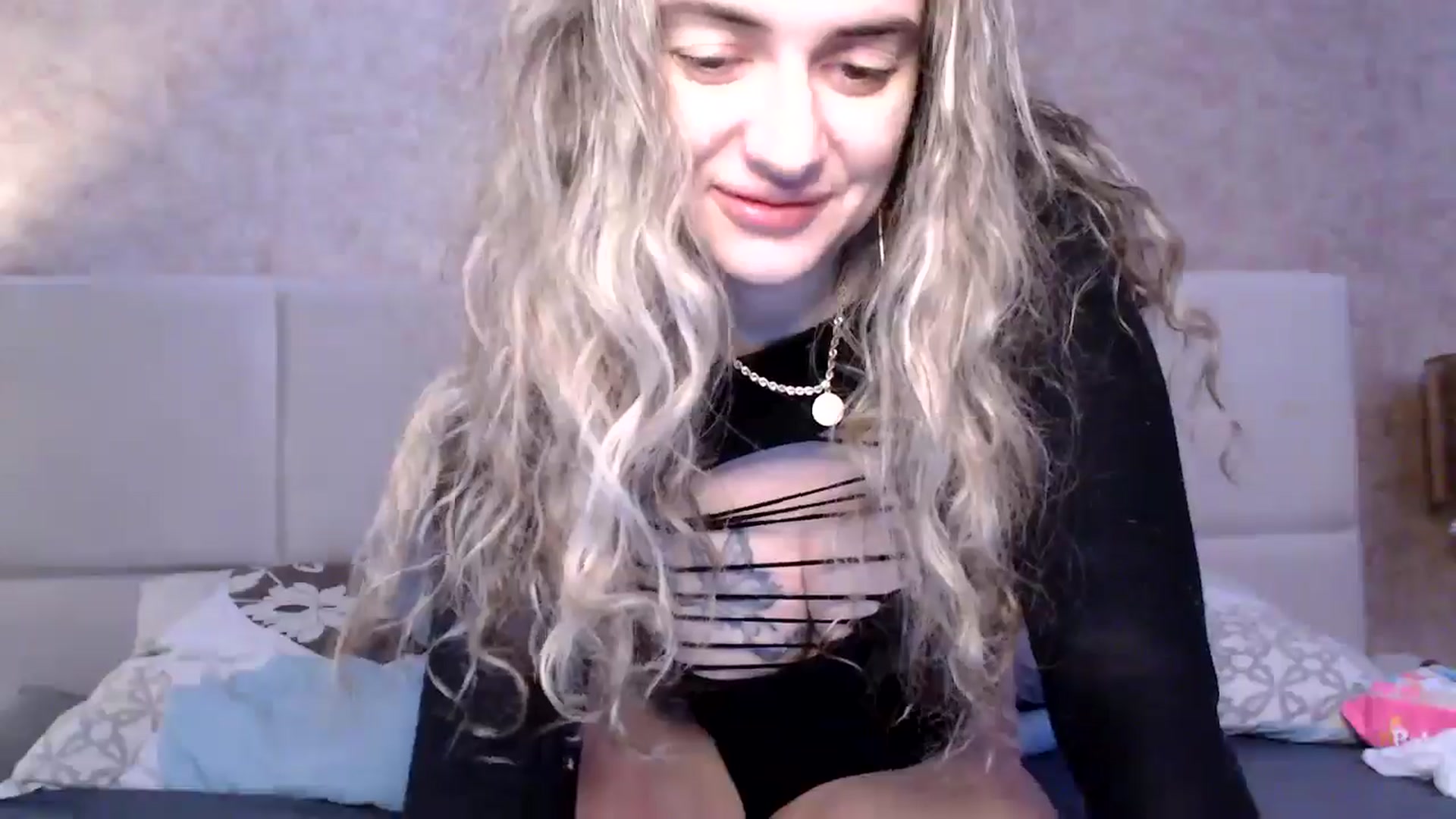 Gallery image thumbnail from MissDivinna's myfreecams stream on, 02/03/2026, 03:02 image 10 of 20