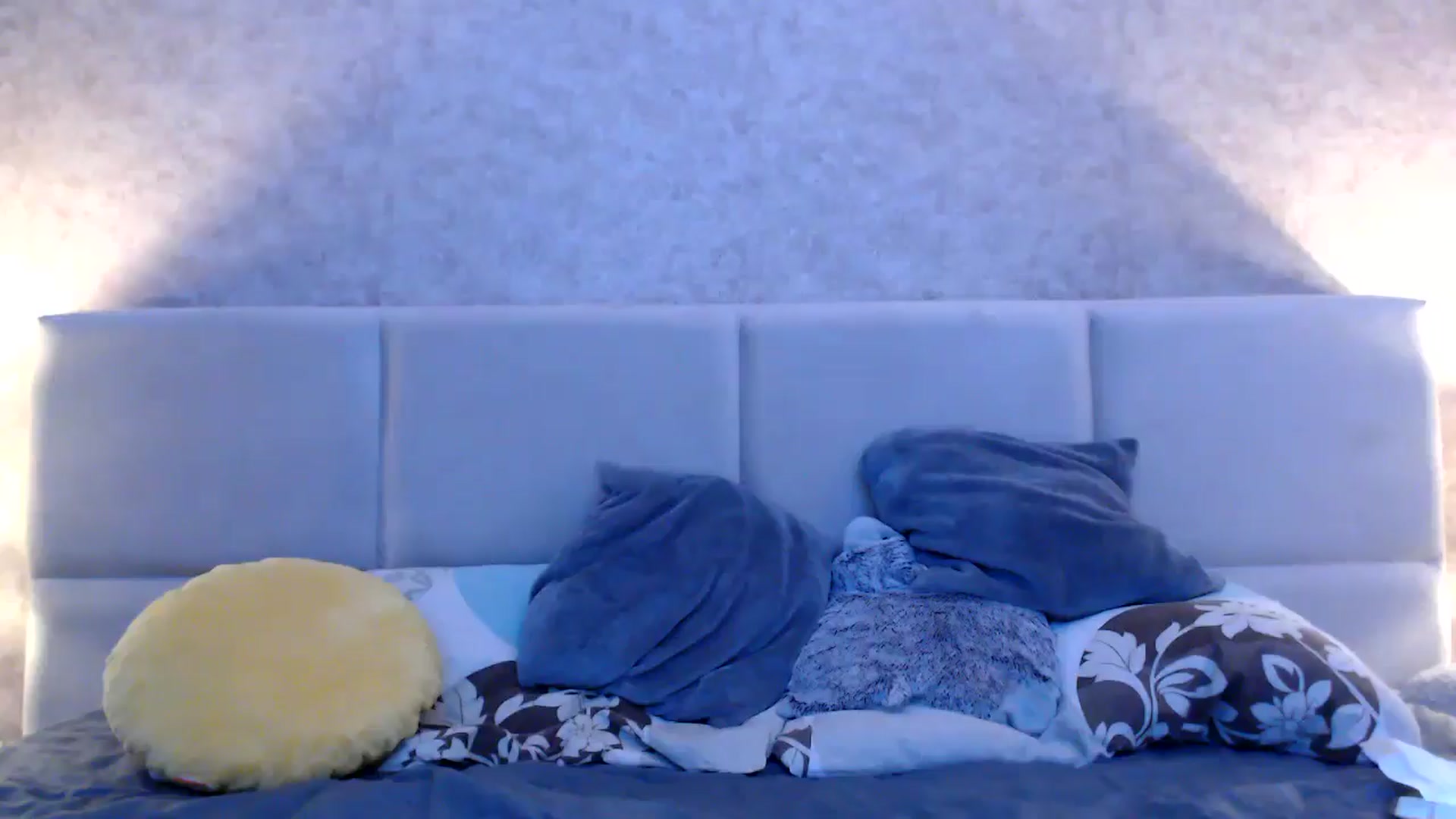 Gallery image thumbnail from MissDivinna's myfreecams stream on, 02/04/2026, 03:30 image 19 of 20