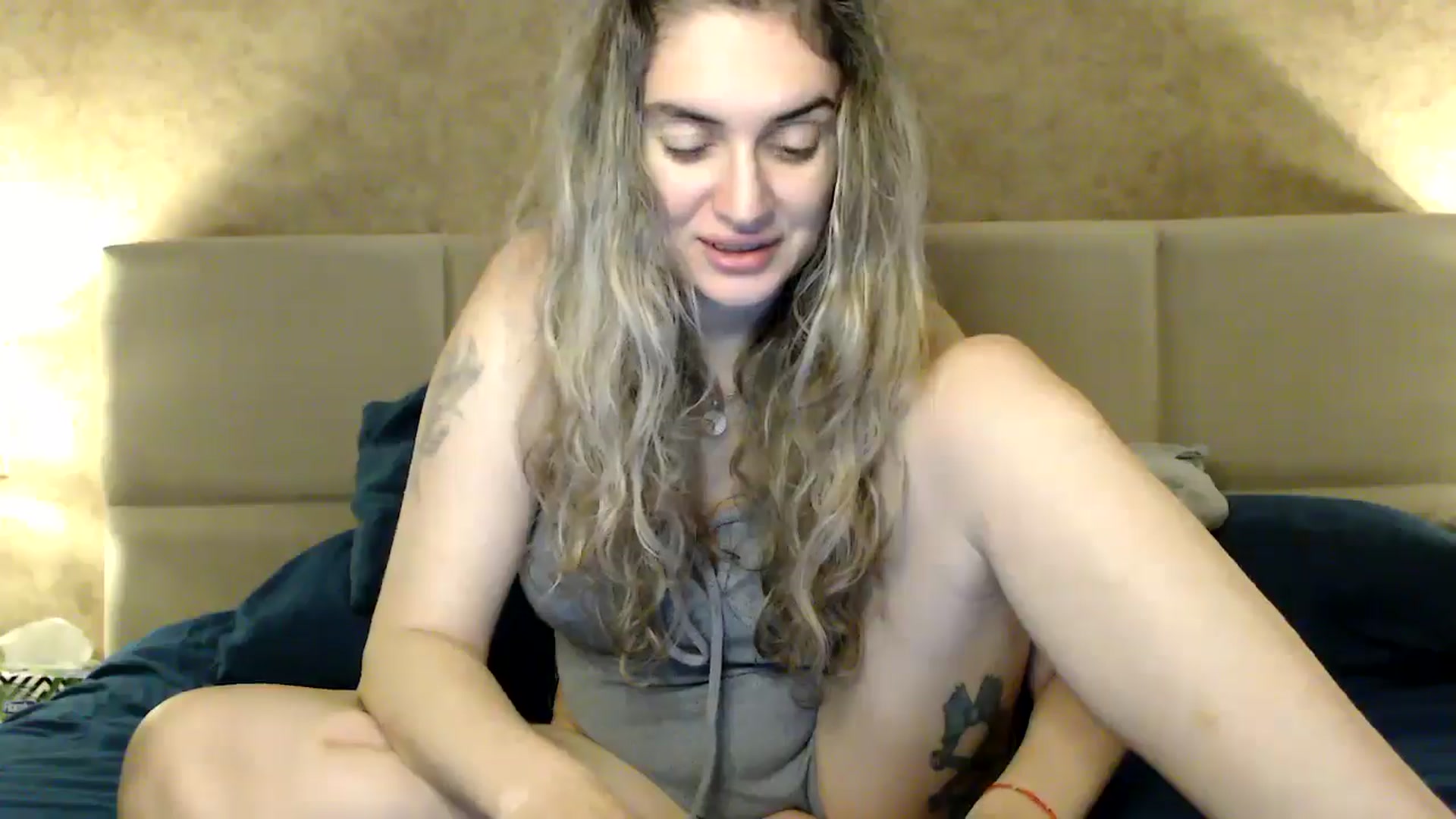 Gallery image thumbnail from MissDivinna's myfreecams stream on, 02/11/2026, 04:13 image 12 of 20