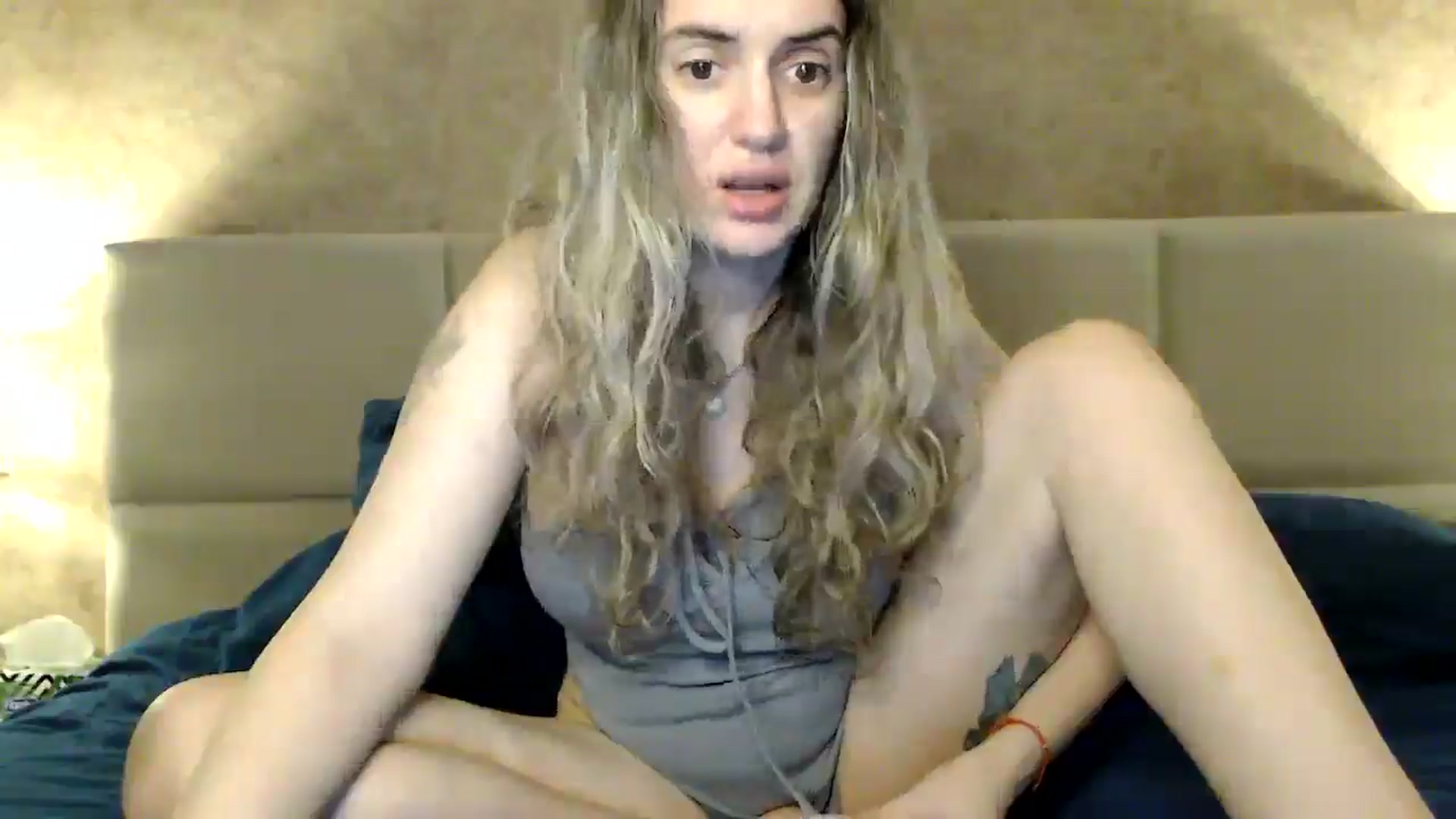 Gallery image thumbnail from MissDivinna's myfreecams stream on, 02/11/2026, 04:13 image 8 of 20