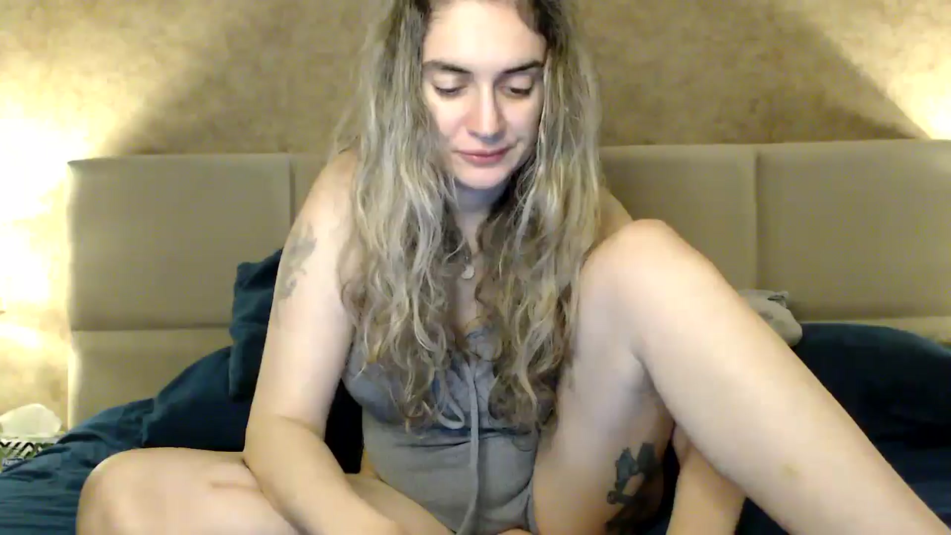 Gallery image thumbnail from MissDivinna's myfreecams stream on, 02/11/2026, 04:13 image 13 of 20