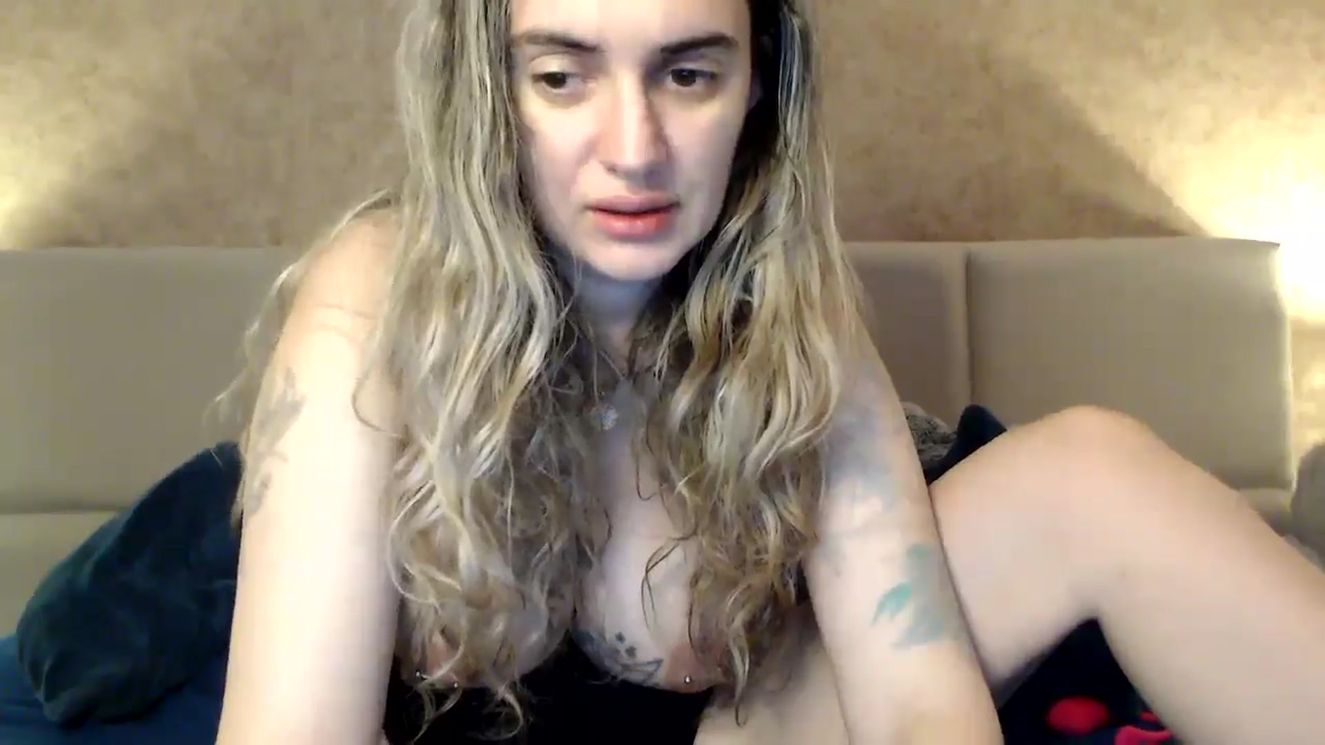 Gallery image thumbnail from MissDivinna's myfreecams stream on, 02/15/2026, 03:17 image 7 of 20