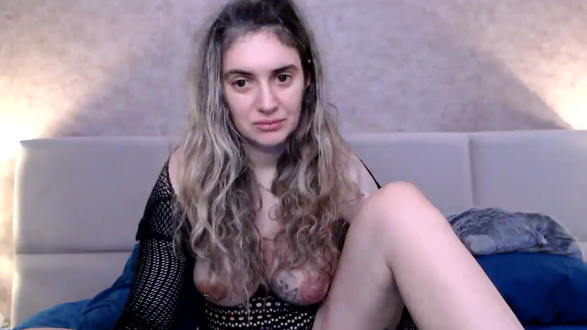 Gallery image thumbnail from MissDivinna's myfreecams stream on, 02/16/2026, 02:27 image 3 of 20