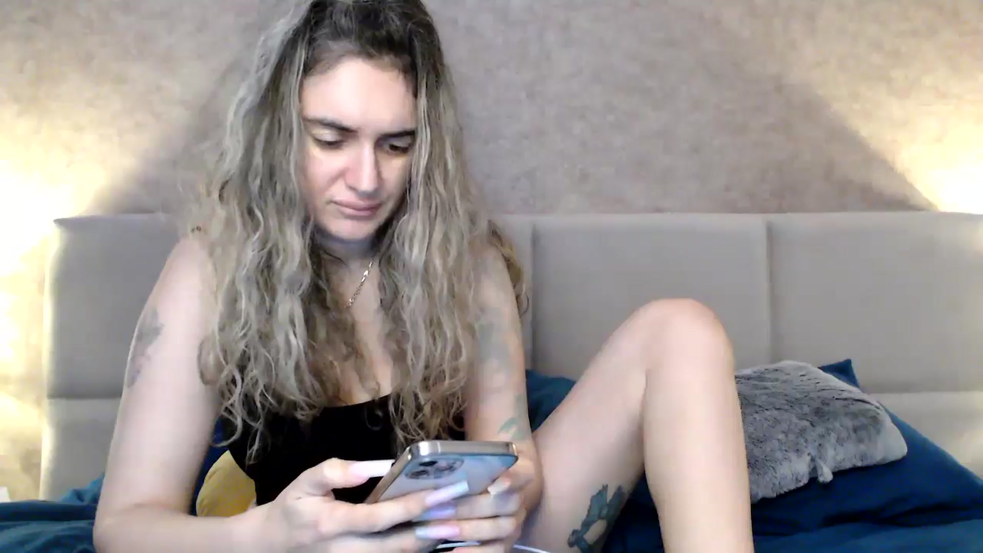 Gallery image thumbnail from MissDivinna's myfreecams stream on, 02/18/2026, 03:00 image 16 of 20