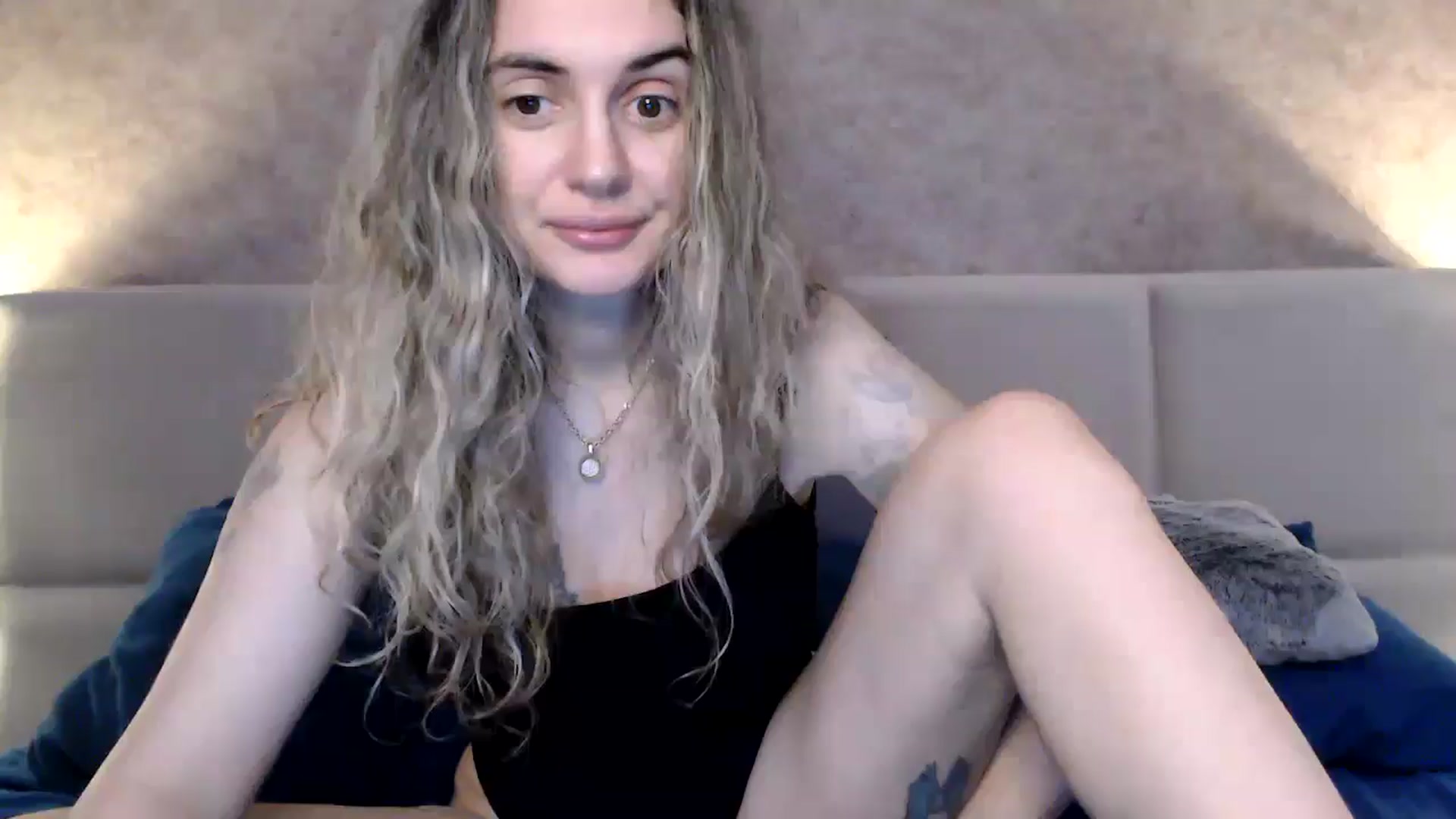 Gallery image thumbnail from MissDivinna's myfreecams stream on, 02/18/2026, 03:00 image 3 of 20